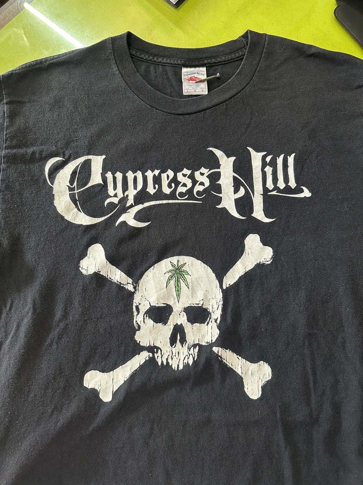 Band Tees Rare!! 2000 Cypress Hill Skull & Bones Vintage Tee Size L Size US L / EU 52-54 / 3 - 1 Thumbnail