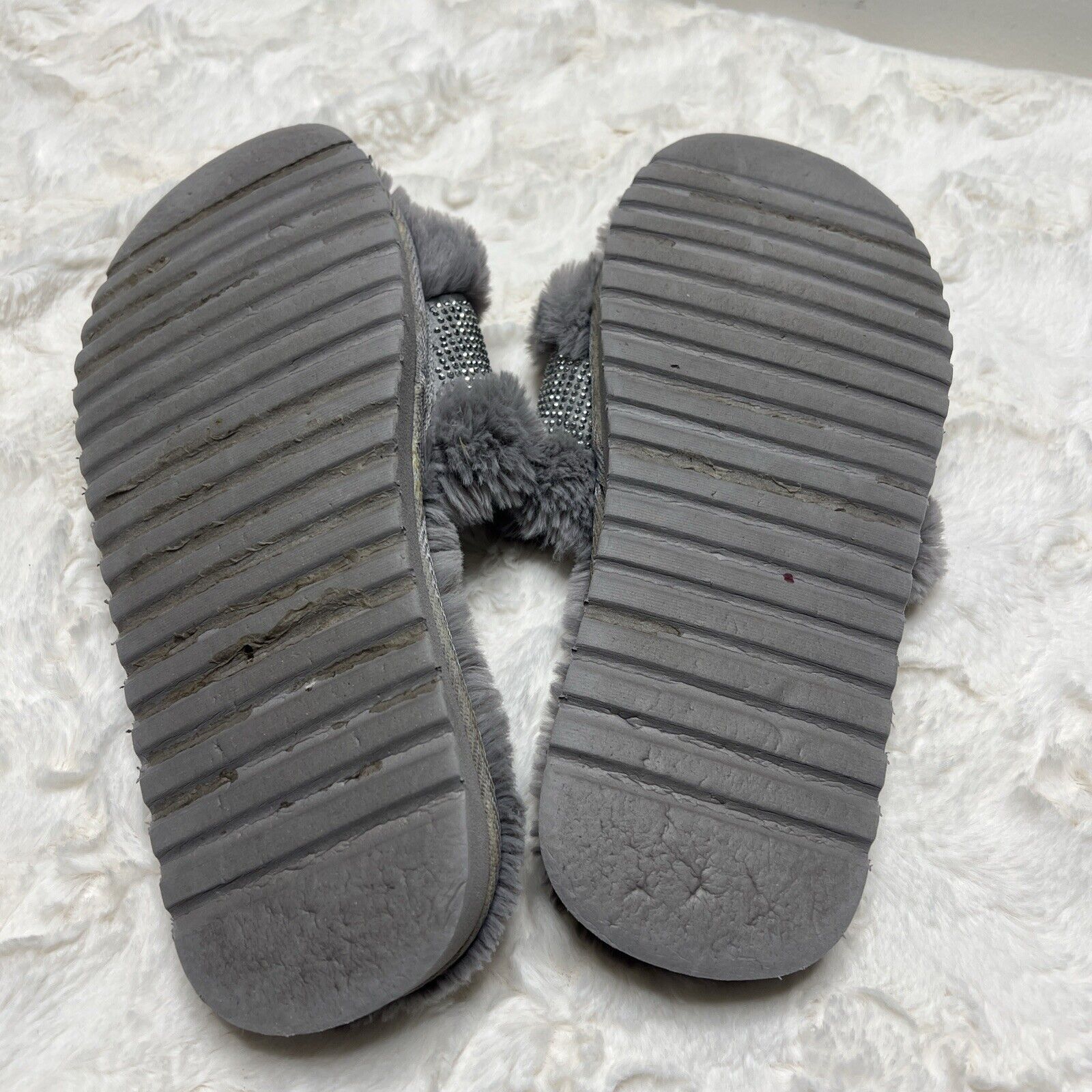 Juicy Couture Juicy Couture Halo Women’s Size 8 Grey Slip On Slippers Size US 8 / IT 38 - 8 Thumbnail
