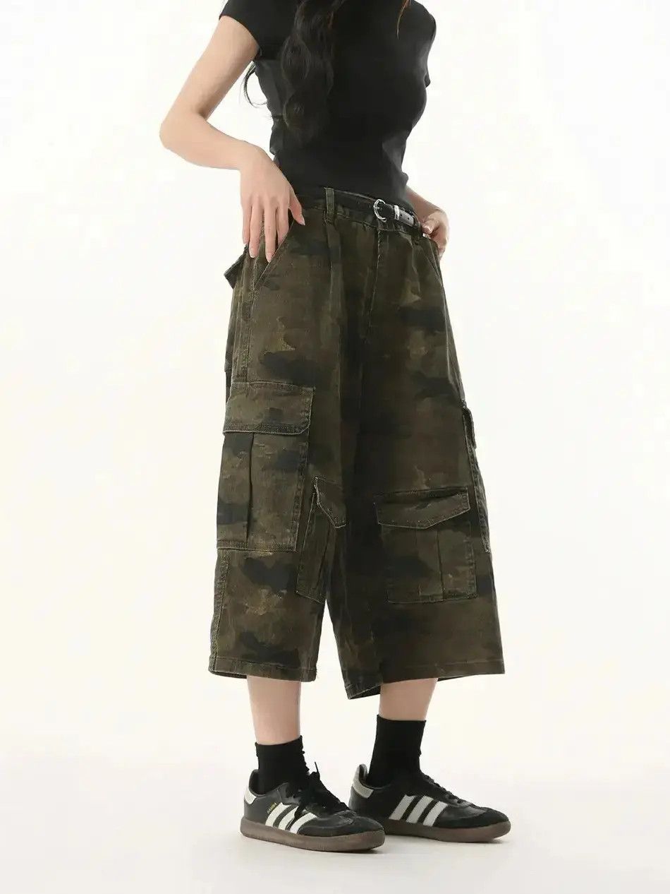 Japanese Brand Retro camouflage wide leg casual denim shorts Size US 32 / EU 48 - 2 Thumbnail