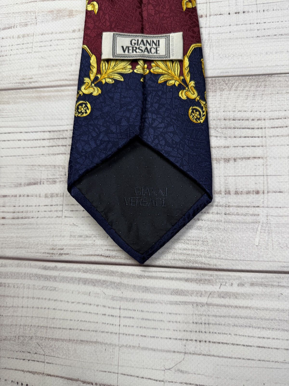 Versace GIANNI VERSACE TIE FULL LOGO 100% SILK LUXURY Size ONE SIZE - 6 Thumbnail