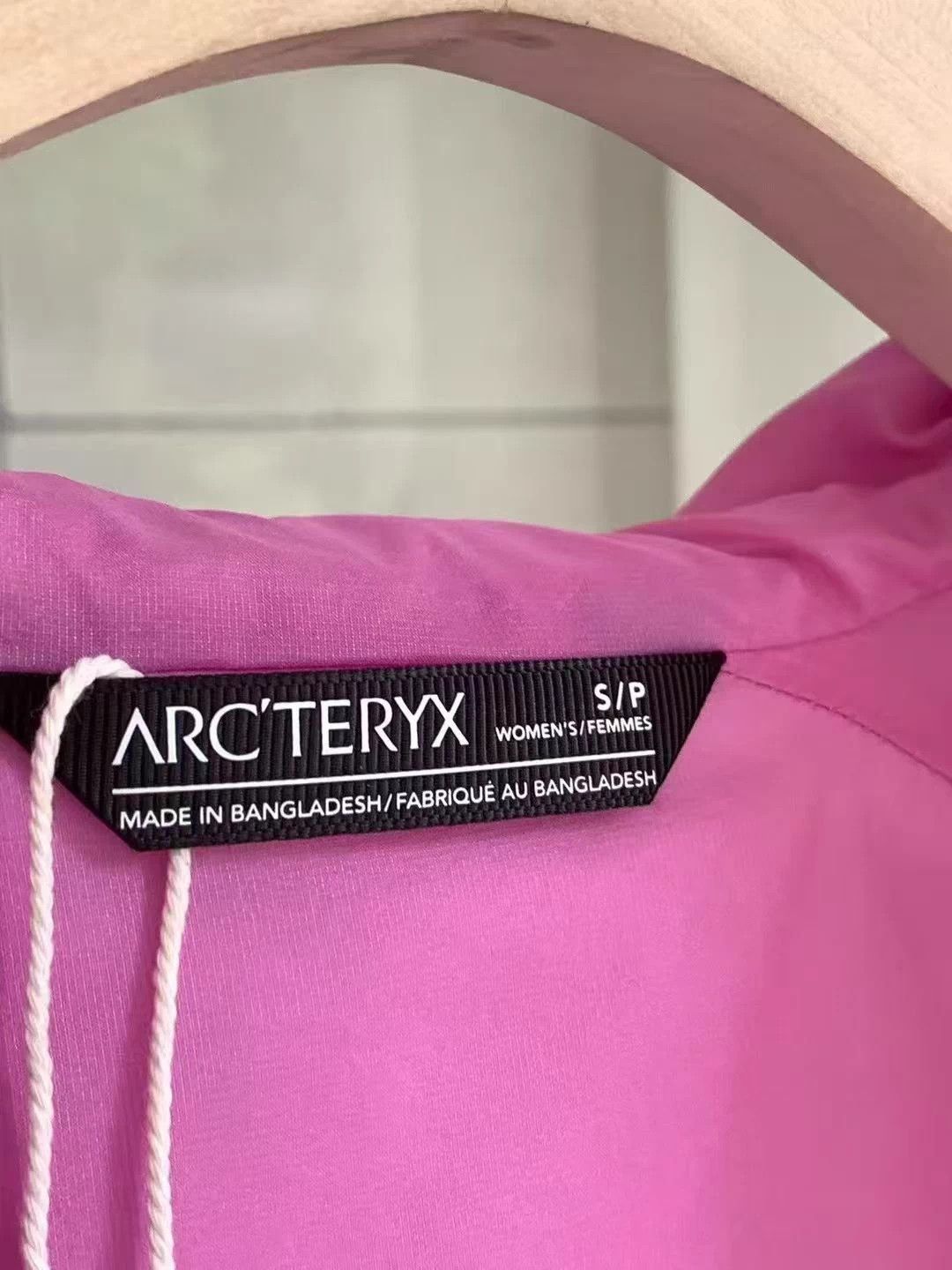 Arc'teryx Arcteryx Atom Hoody Dawn Pink Hooded Puffer Jacket S Size S / US 4 / IT 40 - 5 Thumbnail