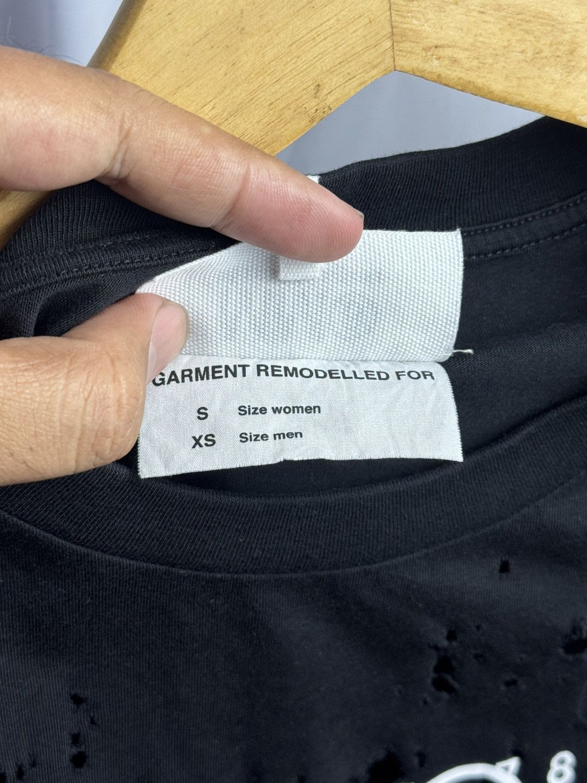 Maison Margiela DESTROYED MAISON MARGIELA TEES Size US S / EU 44-46 / 1 - 7 Thumbnail