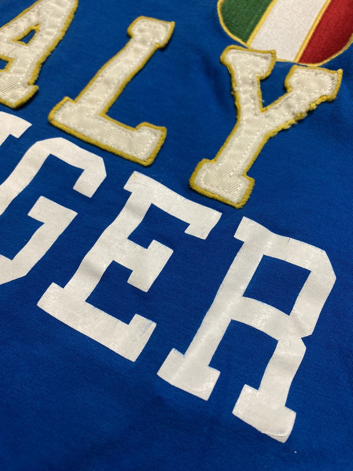 Tommy Hilfiger × Vintage 💥Y2K TOMMY HILFIGER ITALY BIG LOGO T-SHIRT Size US M / EU 48-50 / 2 - 11 Thumbnail
