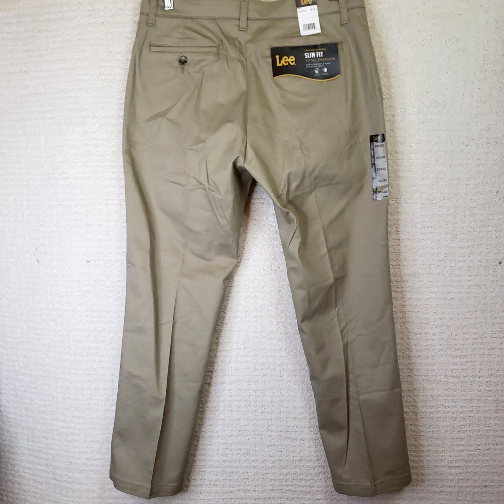 Lee Lee Comfort Stretch Slim Total Freedom Khaki Pants MEN'S 33x30 Slim Fit NWT Size US 33 - 6 Thumbnail