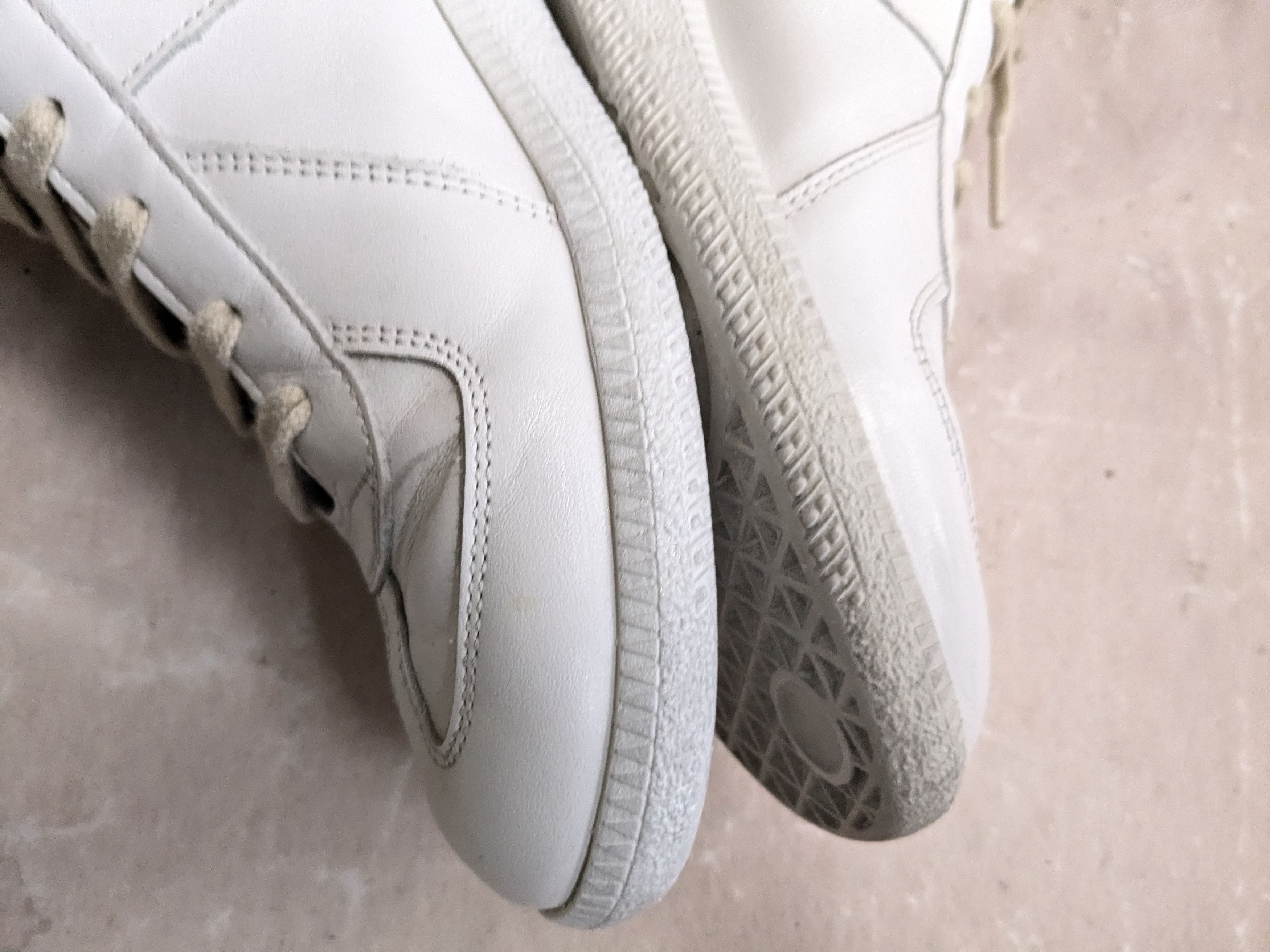 Maison Margiela Maison Margiela Replica GAT White 9 42 Low Tops Leather Size US 9 / EU 42 - 9 Thumbnail