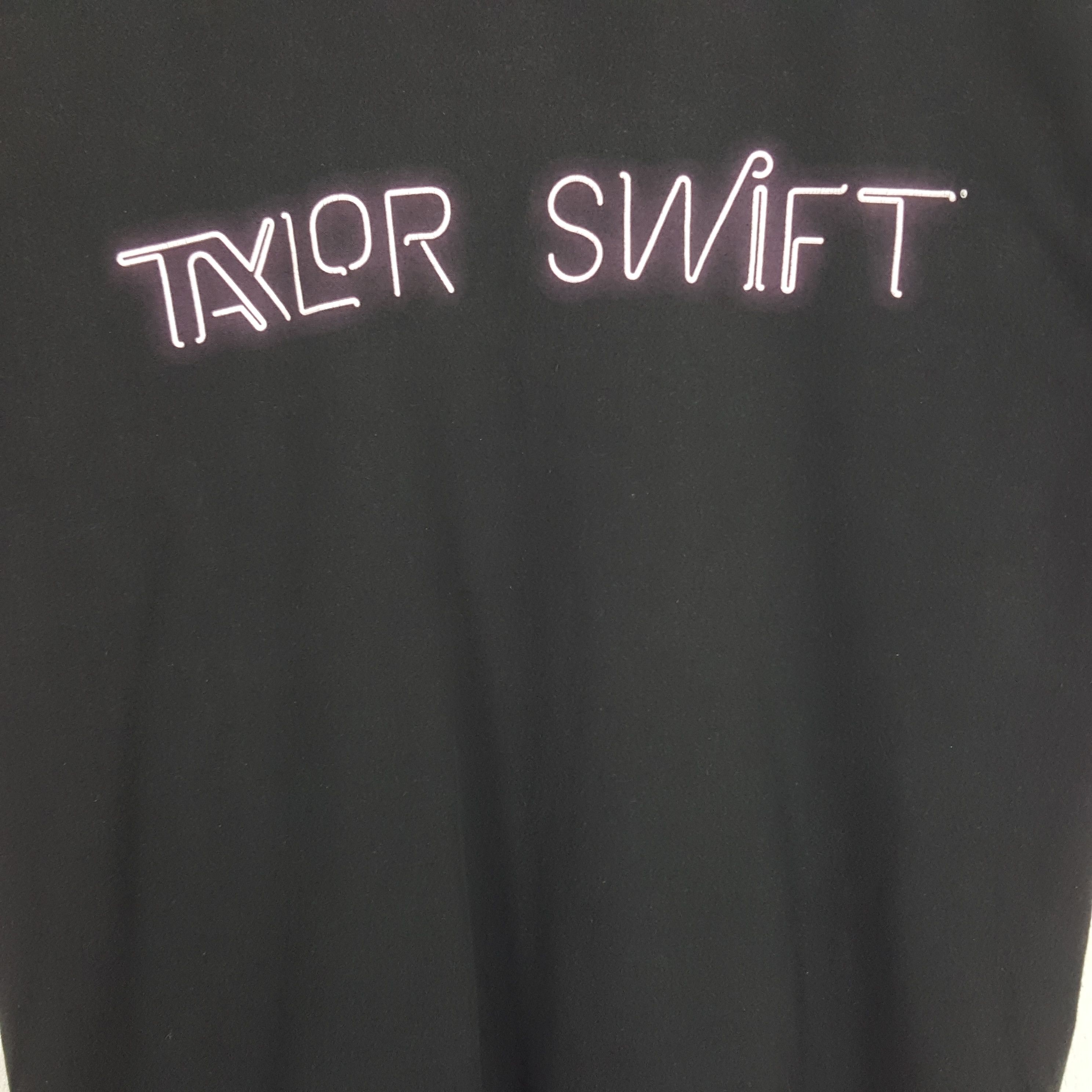 Band Tees × Vintage Vintage Taylor Swift American Singer 1989 Tour Tshirt Size US S / EU 44-46 / 1 - 2 Thumbnail