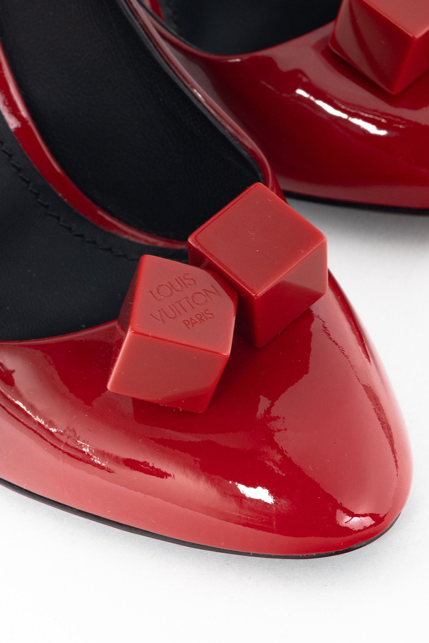 Louis Vuitton Louis Vuitton Gossip Ombre Patent Leather Cube Heels Size US 4.5 / IT 34.5 - 7 Thumbnail