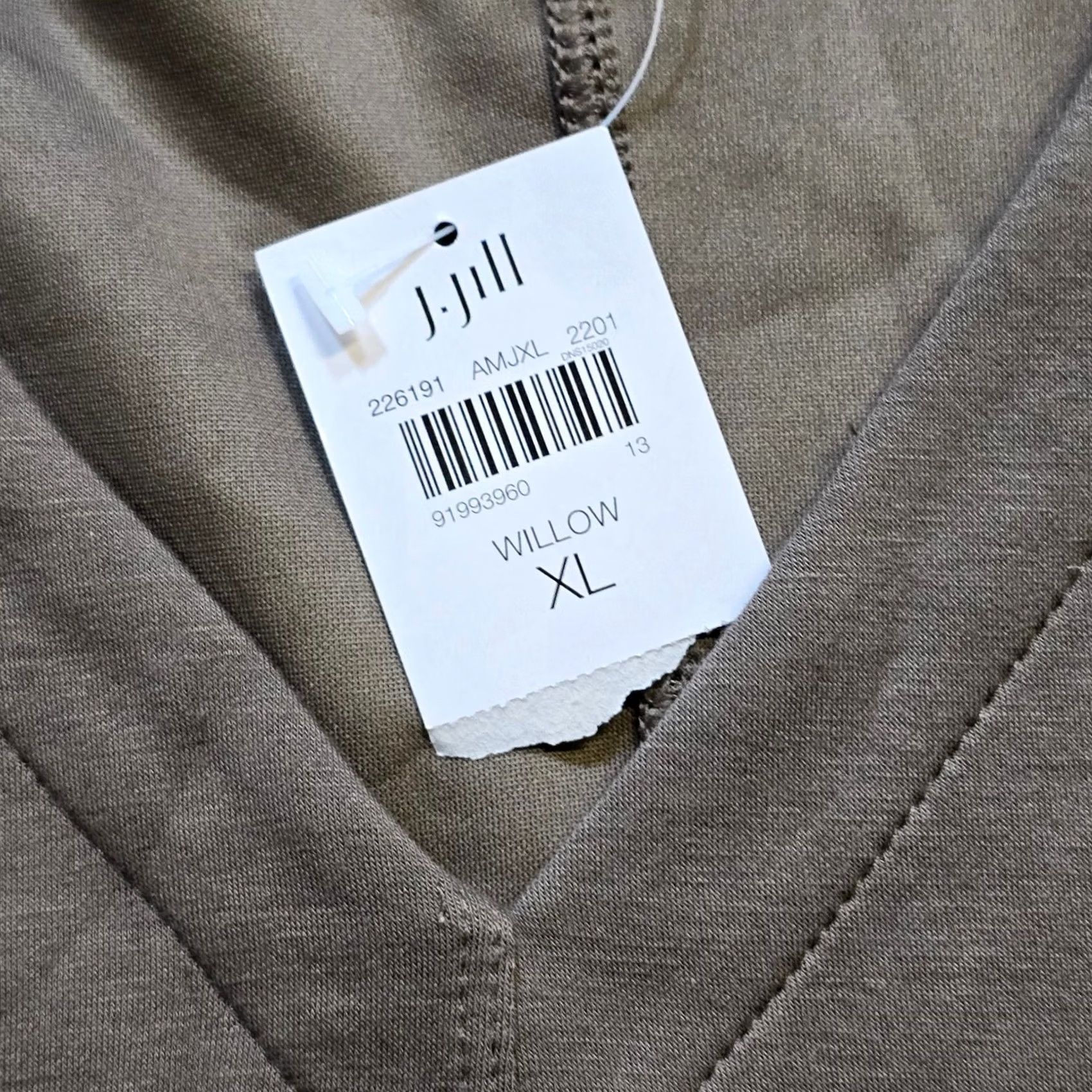 J. Jill J. Jill Top Womens XL Beige V Neck Short Sleeve Stretch Basic Layer Casual Shirt Shirt Womens XL Beige V-Neck Stretch Basic Layer J. Jill Top Size XL / US 12-14 / IT 48-50 - 4 Thumbnail