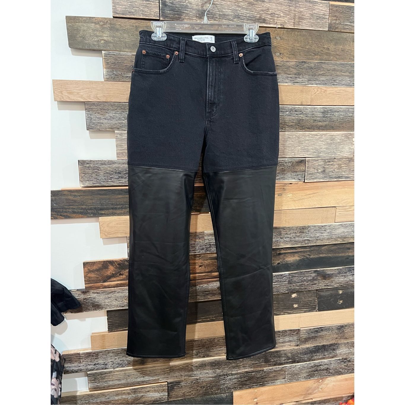 Abercrombie & Fitch Abercrombie & Fitch NWT 90s Straight High Rise Jeans Faux Le Size 29" - 2 Thumbnail