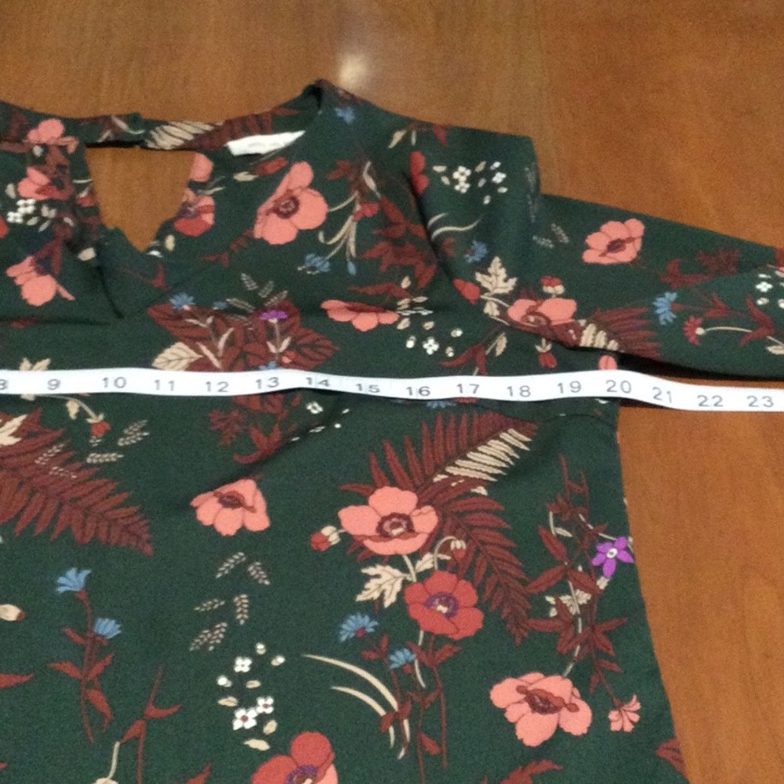 Other Skies Are Blue Floral V-Neck Keyhole Back Peplum Sleeve Sm Size S / US 4 / IT 40 - 15 Thumbnail