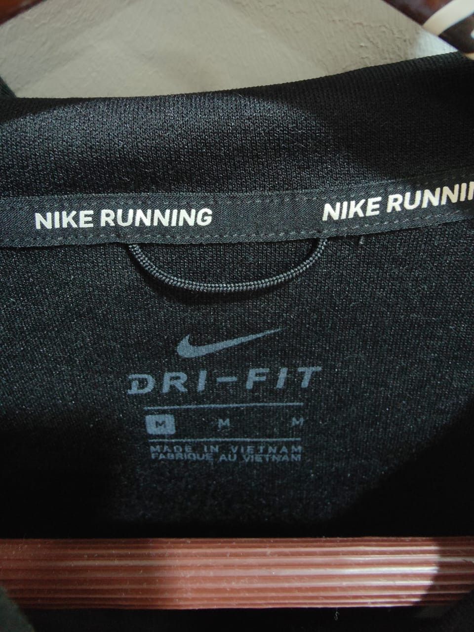 Vintage Nike Dry Fit Running Hoodie Swoosh Big Logo Size US L / EU 52-54 / 3 - 6 Thumbnail