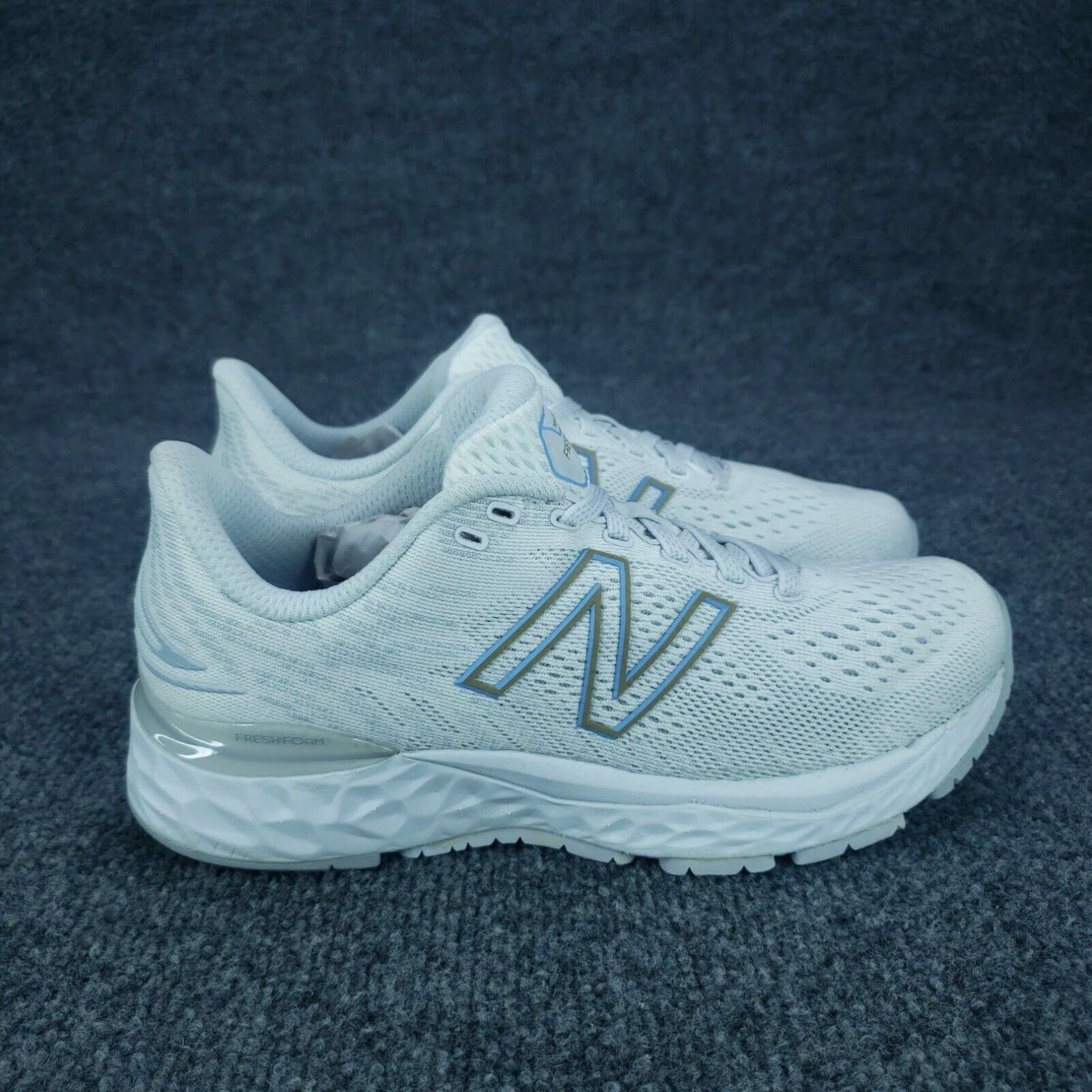 New Balance Fresh Foam 880 V11 Womens White Running Shoes Size 7/8 B