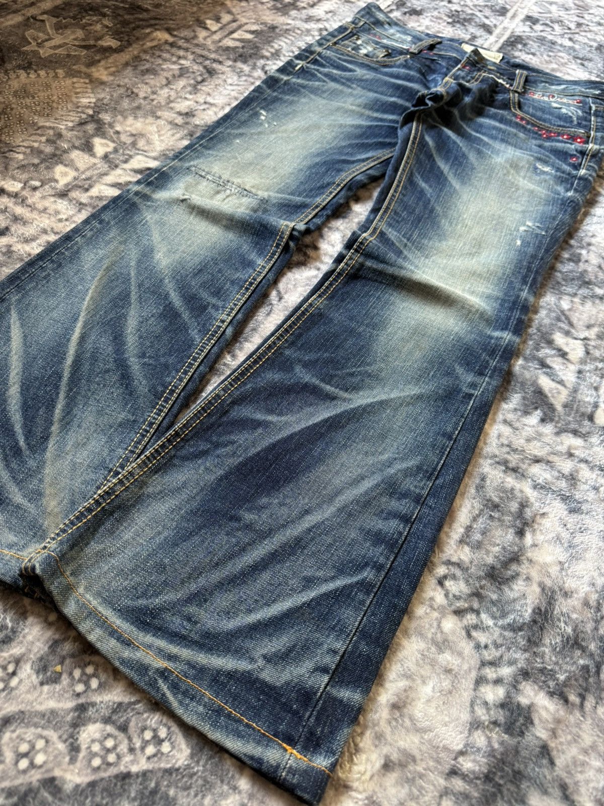 Hysteric Glamour × Japanese Brand Yoshitomo Lolita Japan Heavy Whisker Blossom Flare Jeans Size US 29 - 21 Thumbnail