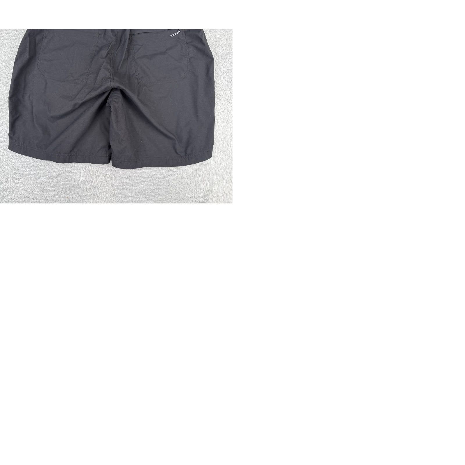 Vintage REI Women Shorts Cargo 14 Black Nylon Blend Pockets Hiking Camp Casual 32x9 Adult Women 14 Black REI Shorts Size 36" / US 14 / IT 50 - 10 Thumbnail