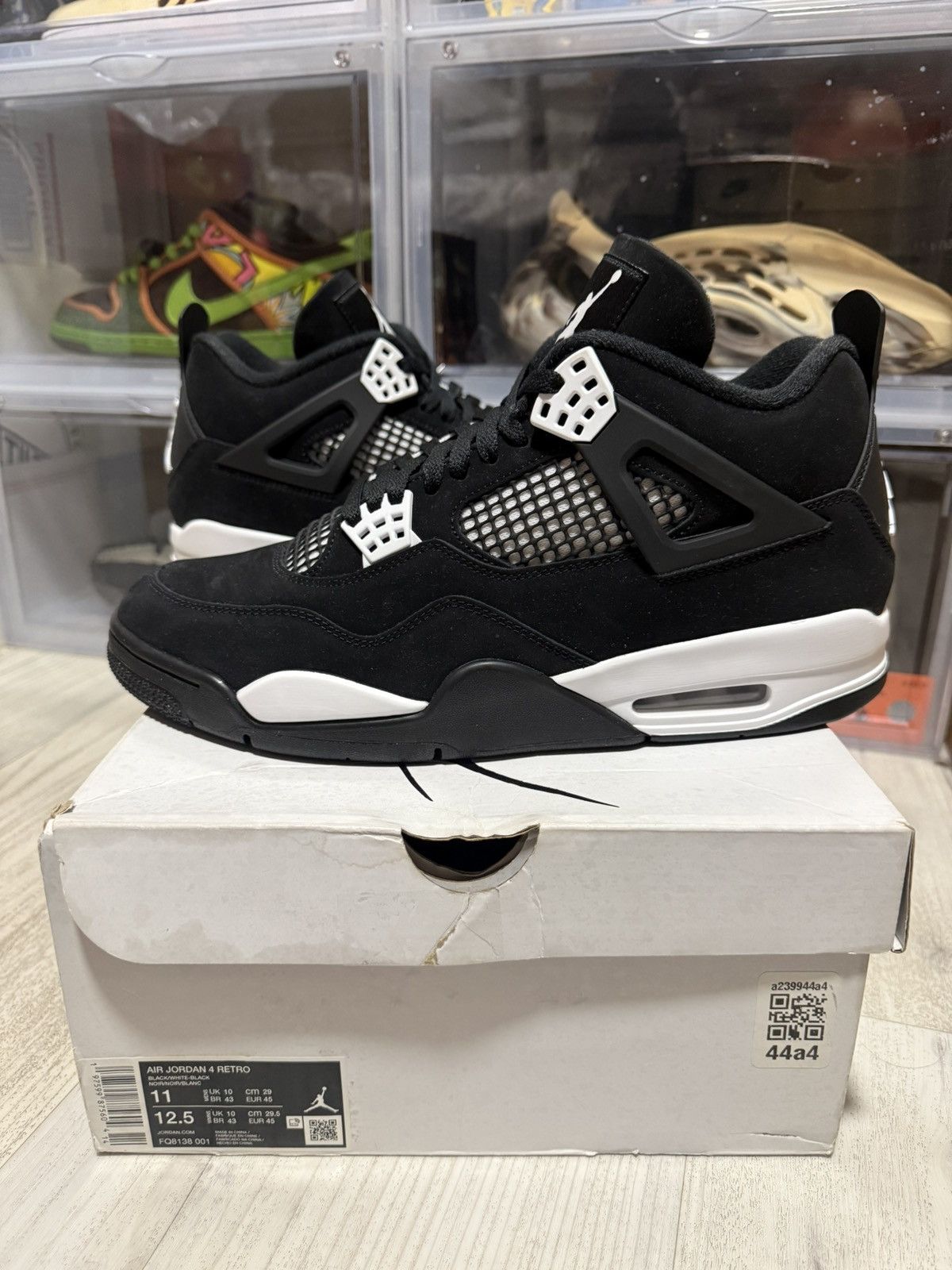 Jordan Brand Air Jordan 4 Retro White Thunder Size US 11 / EU 44 - 1 Thumbnail