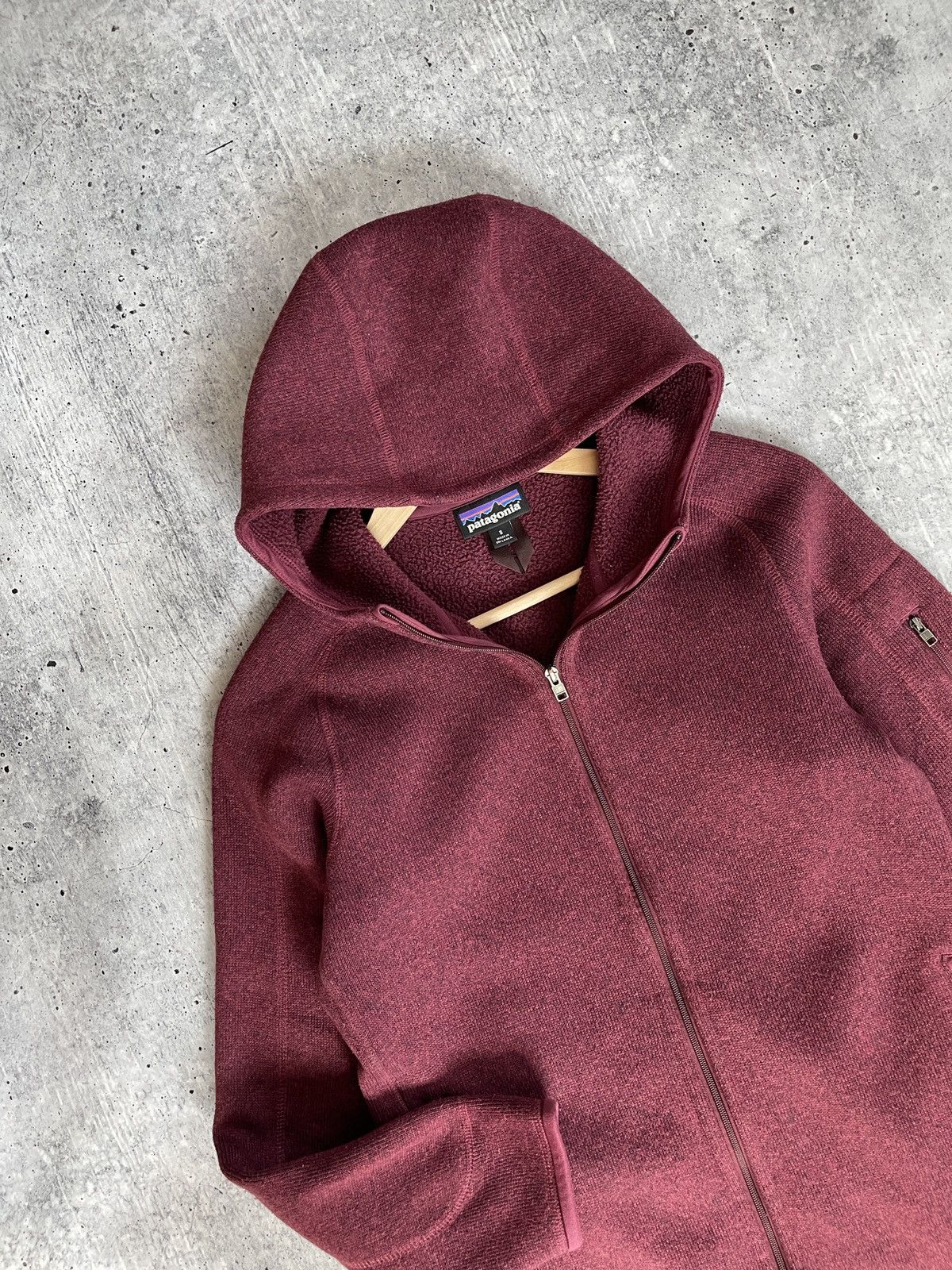 Patagonia Patagonia Women’s Fleece Hoodie Jacket Burgundy Size S Size S / US 4 / IT 40 - 2 Thumbnail