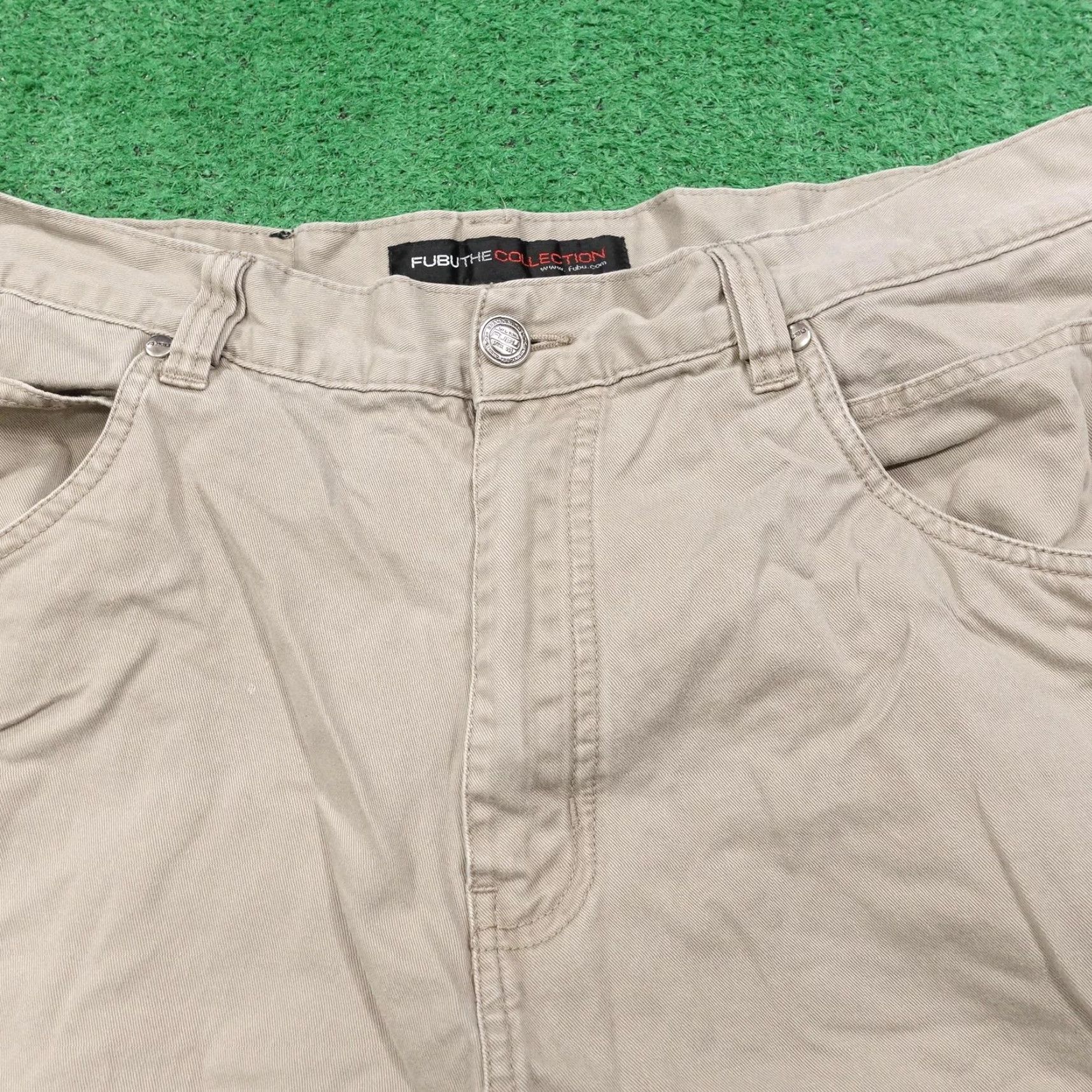 Fubu VINTAGE FUBU The Collection Cargo Shorts Mens W38 Khaki Cotton Utility Pockets Size US 38 / EU 54 - 2 Thumbnail