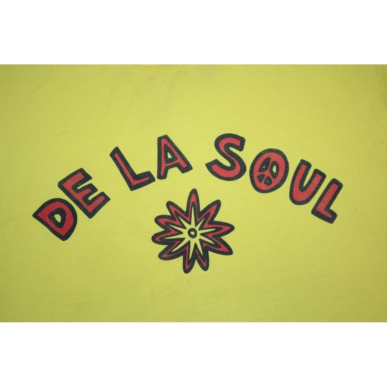 Fruit Of The Loom Vintage 90s De La Soul 3 feet high Yellow T Shirt Size Large Size US L / EU 52-54 / 3 - 4 Thumbnail