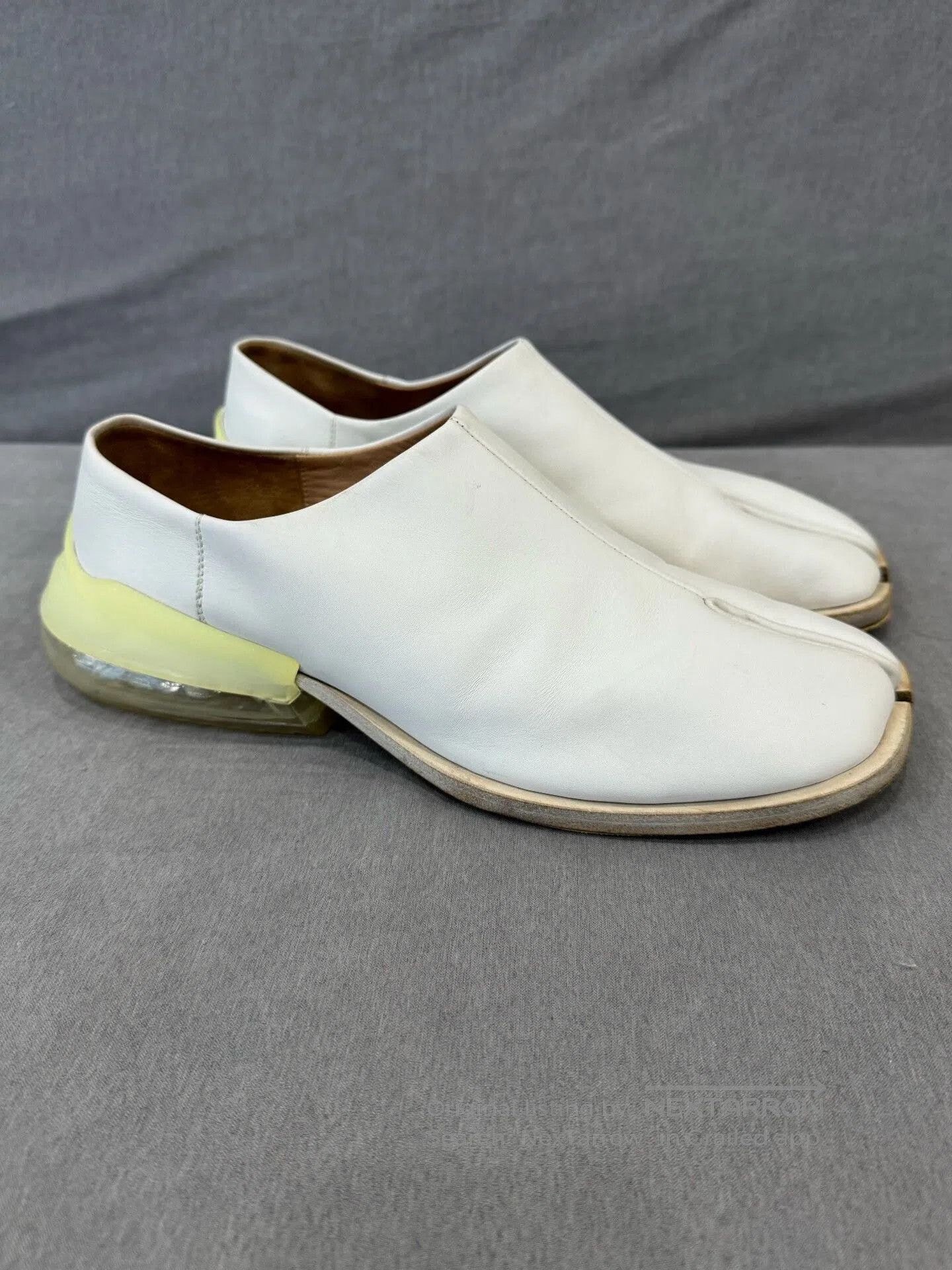 Maison Margiela Maison Margiela White Cushion Derby Shoes. Size US 10 / EU 43 - 2 Thumbnail