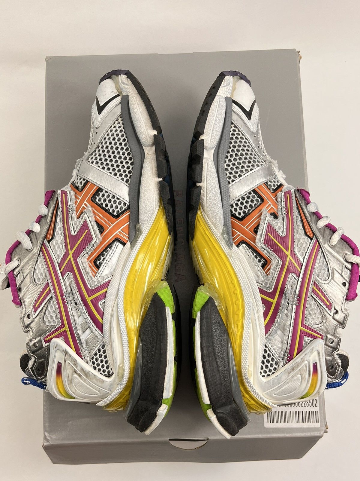 Balenciaga RUNNER MESH MULTICOLOUR SNEAKERS Size US 9 / EU 42 - 6 Thumbnail