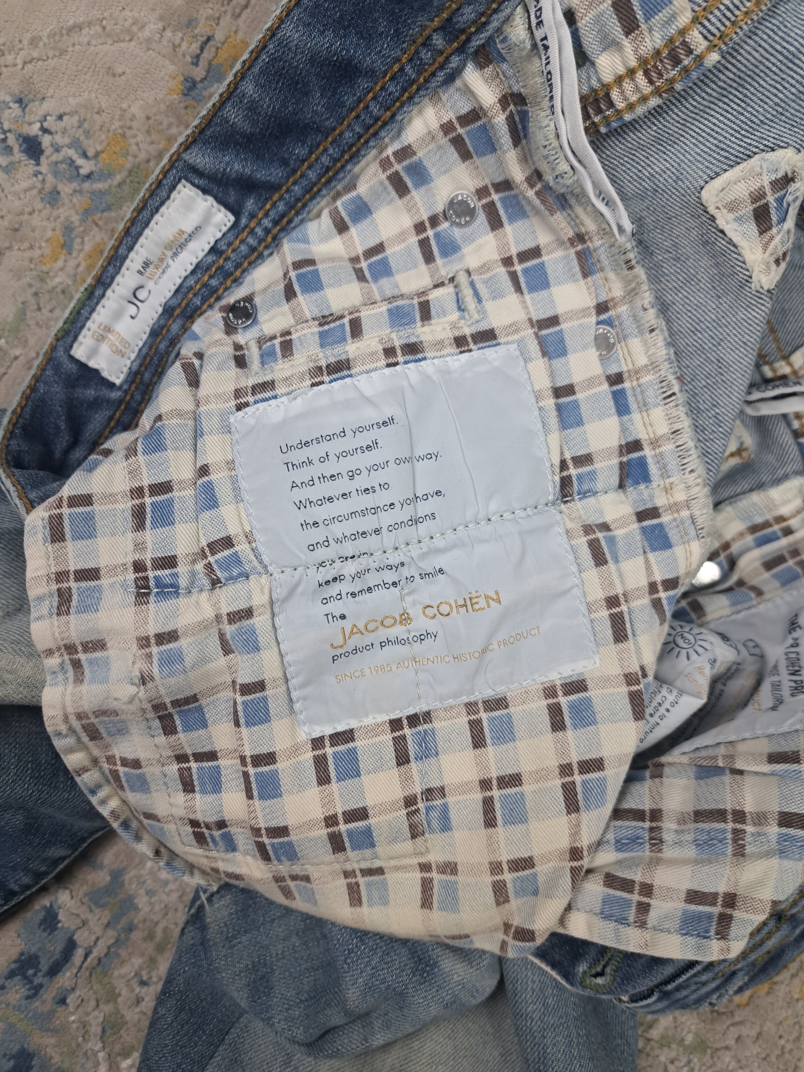 Jacob Cohen Jacob Cohen Pony Hair Patch Handmade Distressed Denim Size US 32 / EU 48 - 23 Thumbnail