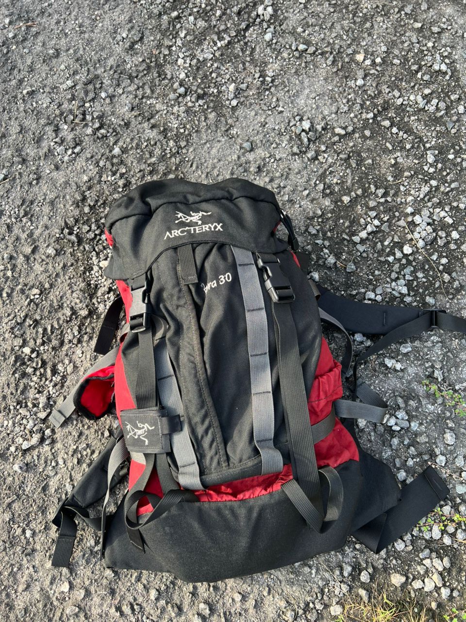 Arc'teryx Vintage Arc'teryx Bora 30 backpack | Grailed