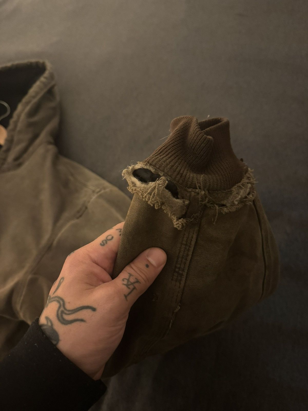 Carhartt Carhartt J130CHT Thrashed, Beat, Worked in Size US XL / EU 56 / 4 - 8 Thumbnail