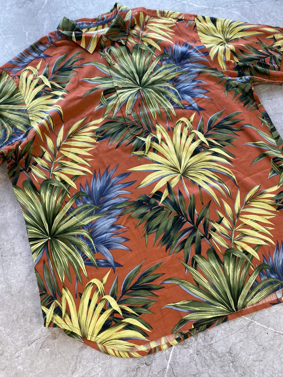Tommy Bahama × Vintage Rare Tommy Bahama Hawaiian Floral Graphic Camp Shirt Silk Size US XL / EU 56 / 4 - 6 Thumbnail