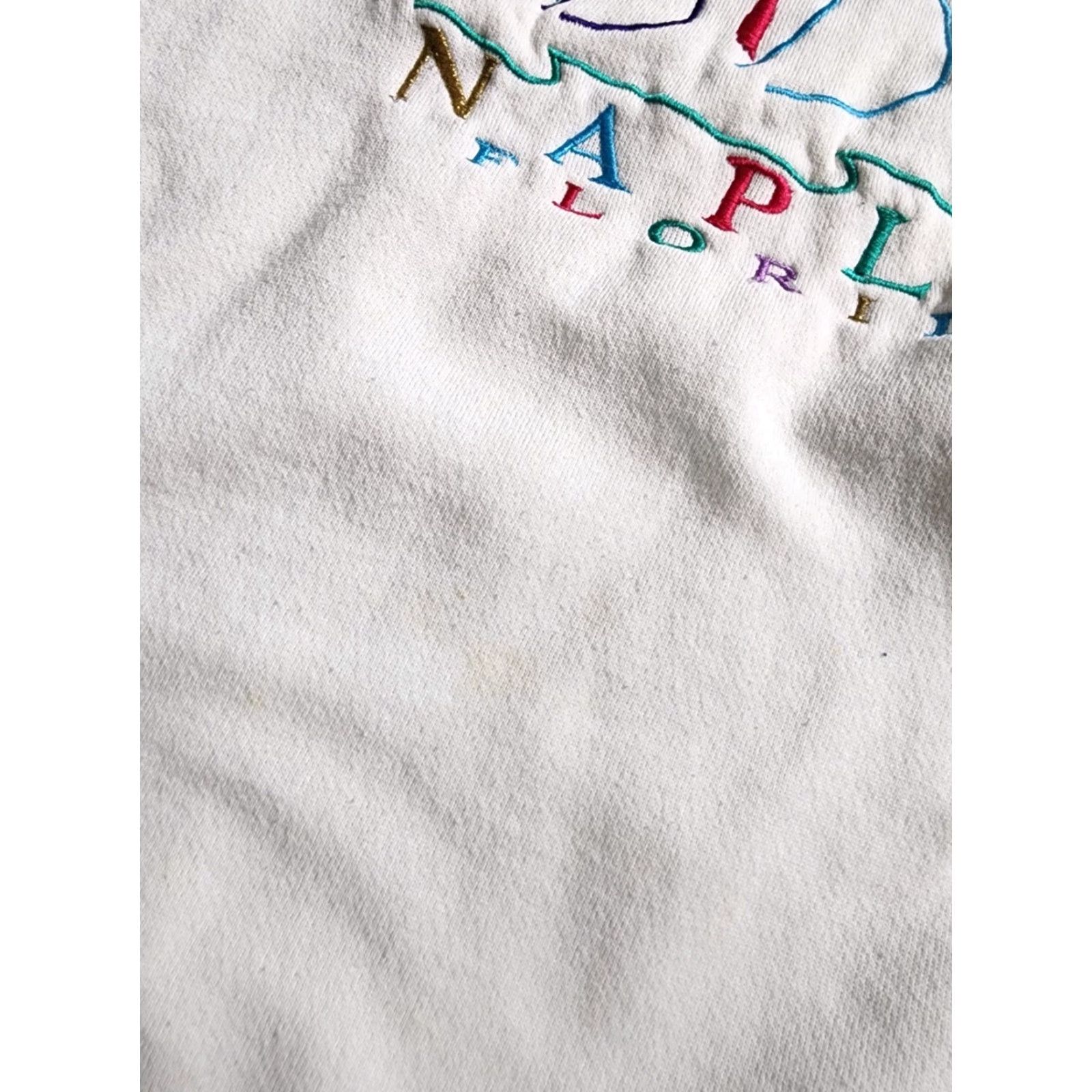 Tultex VINTAGE 90s Mens S Naples FL Sailboat Embroidered Travel Sweatshirt Distressed Tultex Crew Neck White M Size US M / EU 48-50 / 2 - 3 Thumbnail