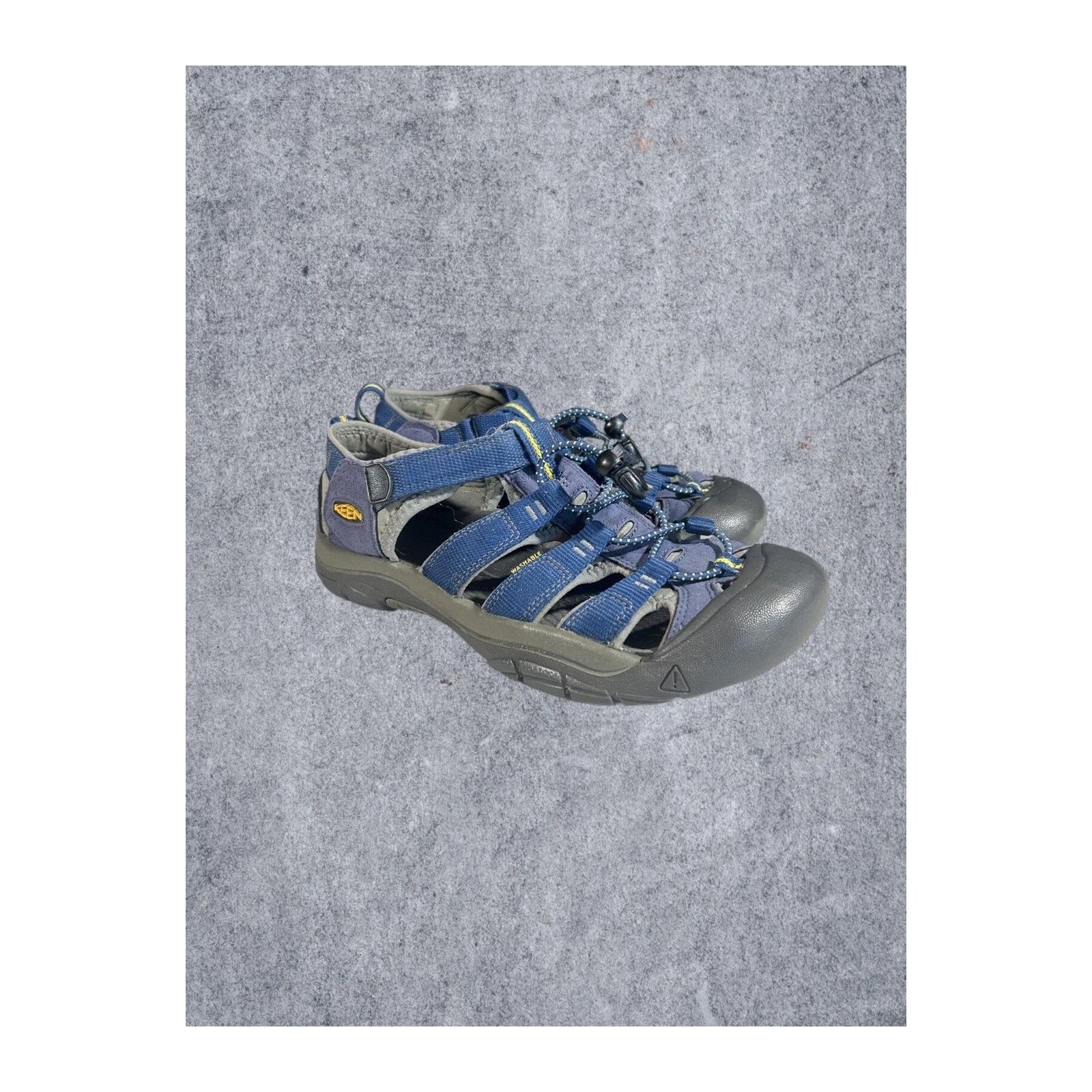 KEEN Keen Newport H2 Waterproof Closed Toed Sandals Trail Hiking Size US XXS / EU 40 - 1 Thumbnail