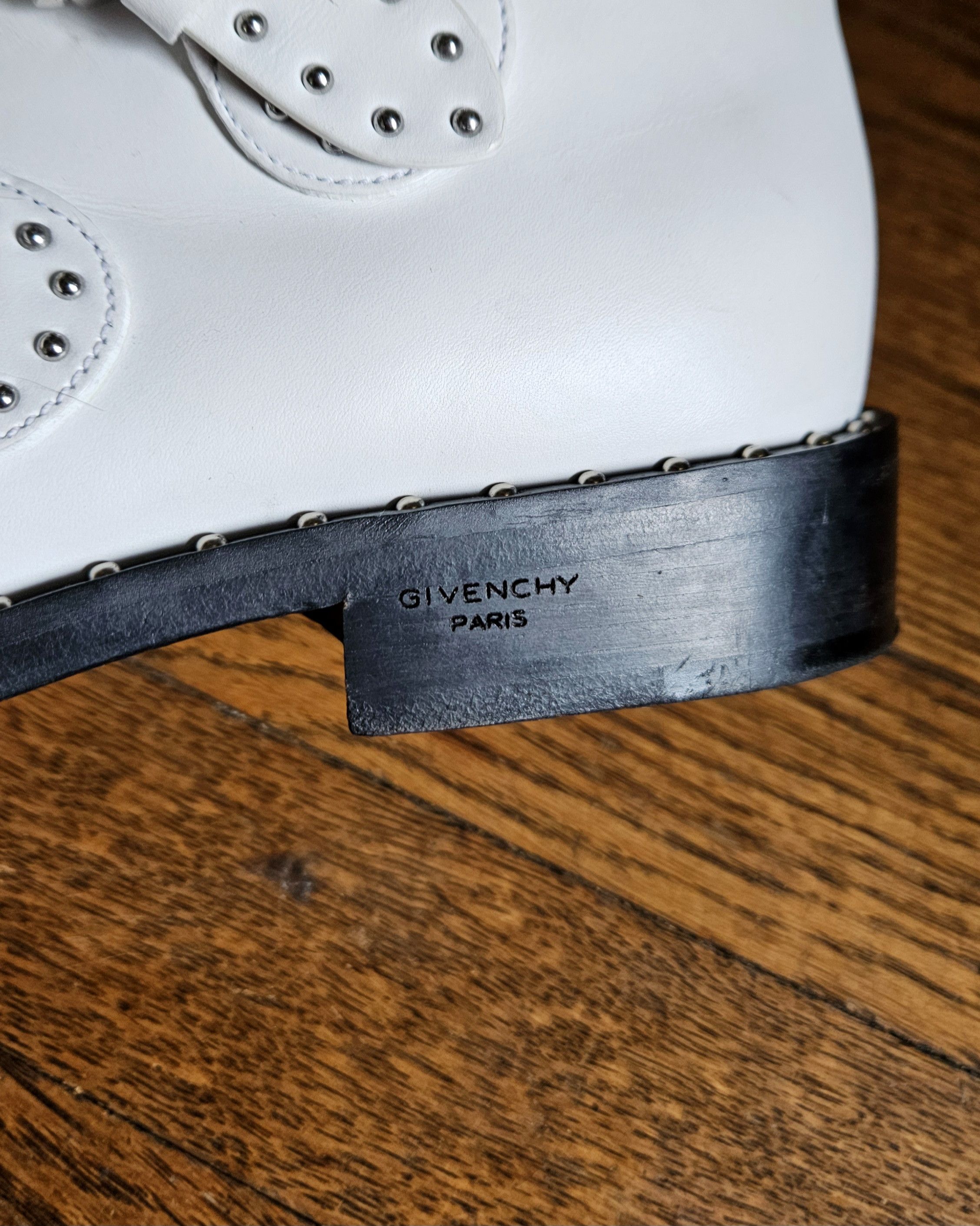 Givenchy Givenchy Silver Studded White Leather Buckle Boots Size US 7 / EU 40 - 5 Thumbnail