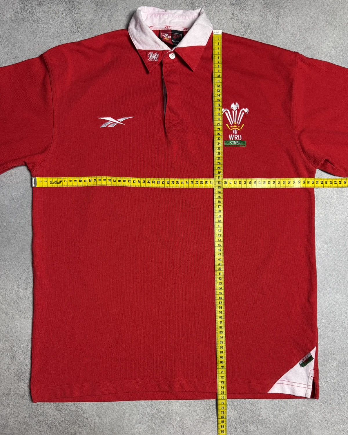 Reebok Wales 1999 2000 Home Rugby Long Sleeve Jersey Reebok Cymru Size US M / EU 48-50 / 2 - 16 Thumbnail