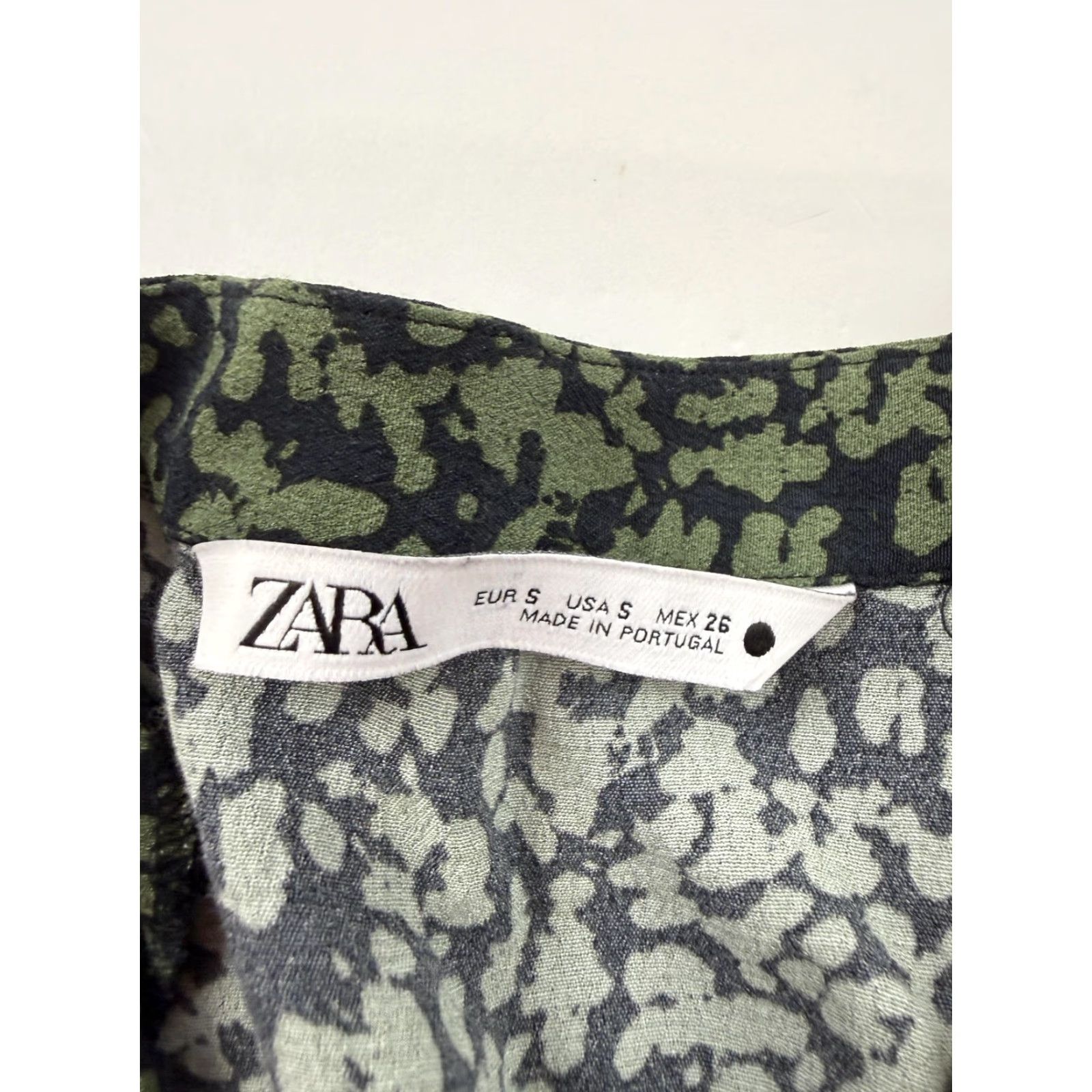 Zara Zara Dress Womens Small Green Animal Print Long Sleeve V-Neck Ruffle Swing Mini Size S / US 4 / IT 40 - 7 Thumbnail