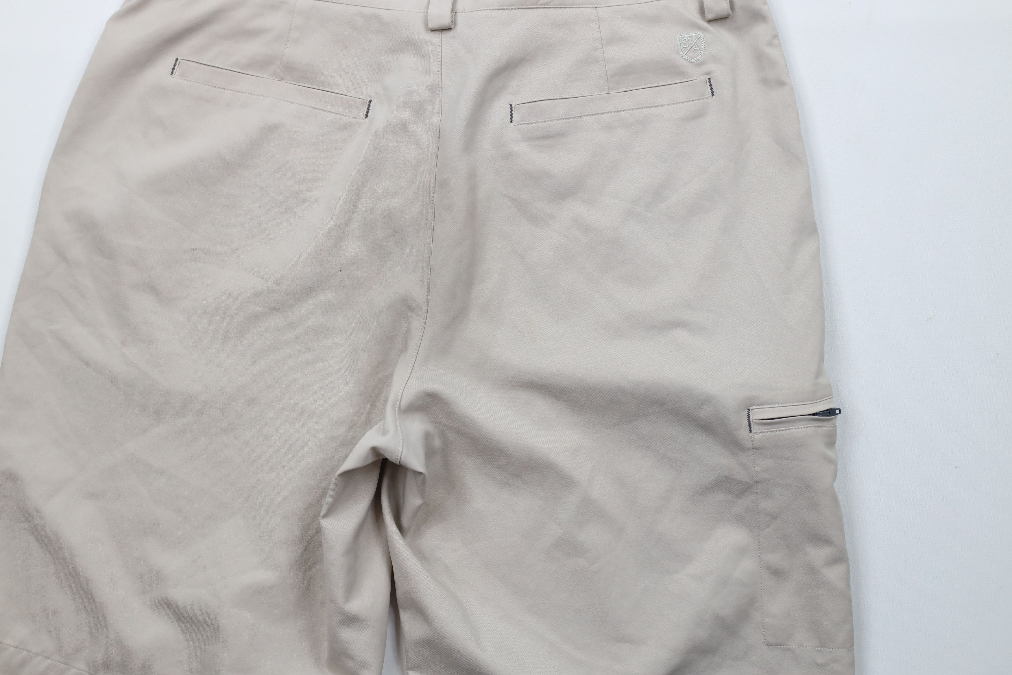 Vintage St Andrews of Scotland Course Golfing Chino Shorts Beige Size US 34 / EU 50 - 12 Thumbnail
