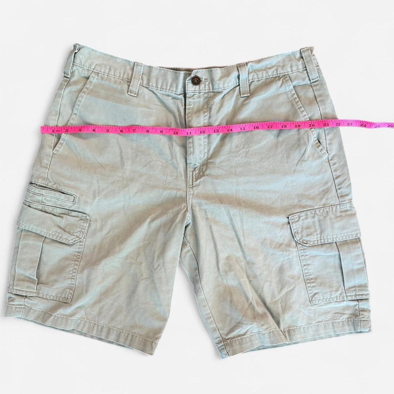 Dickies Dickies Men's tan cream Shorts Size US 34 / EU 50 - 4 Thumbnail