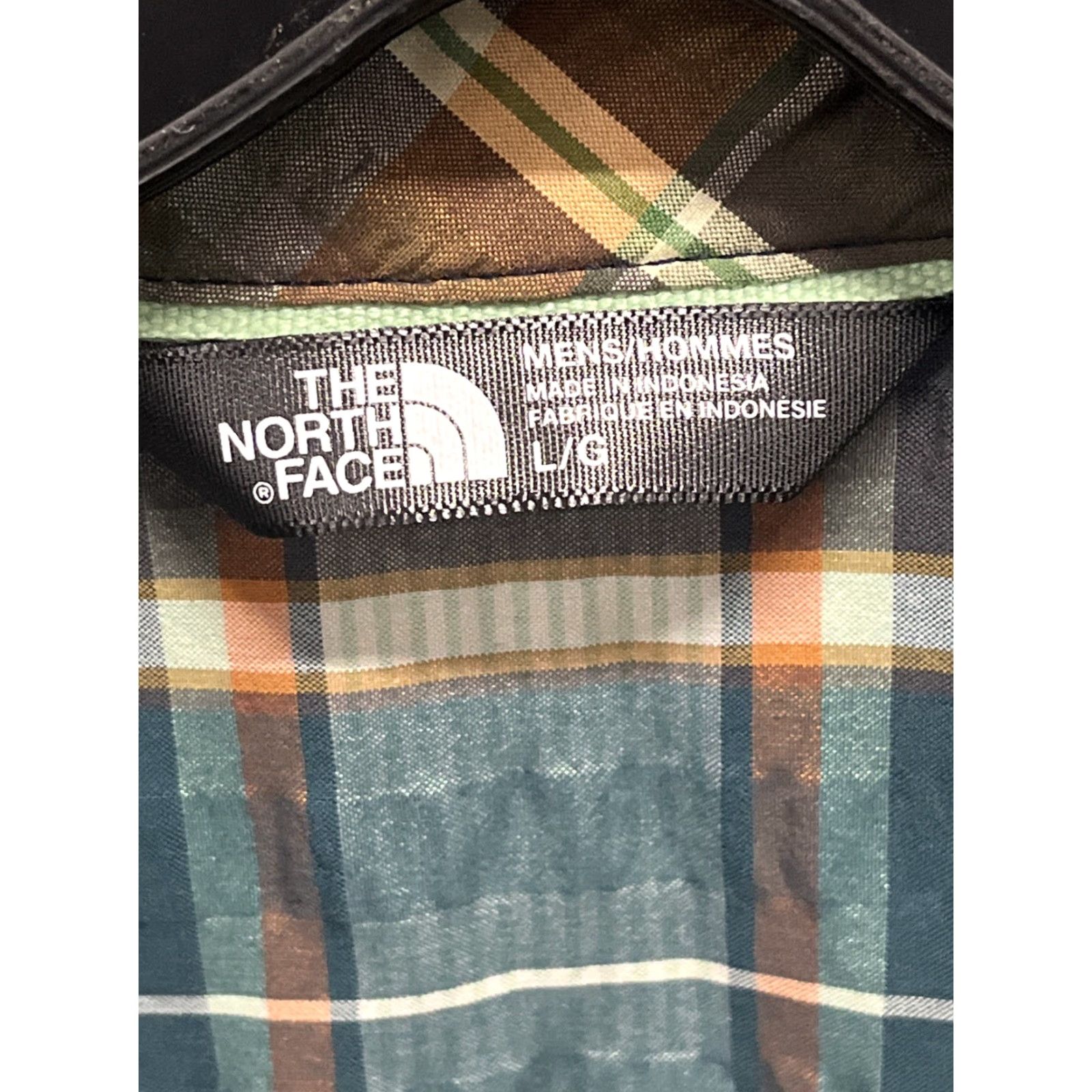 The North Face Green Plaid Short Sleeve Dri-Fit Button Down Size Large