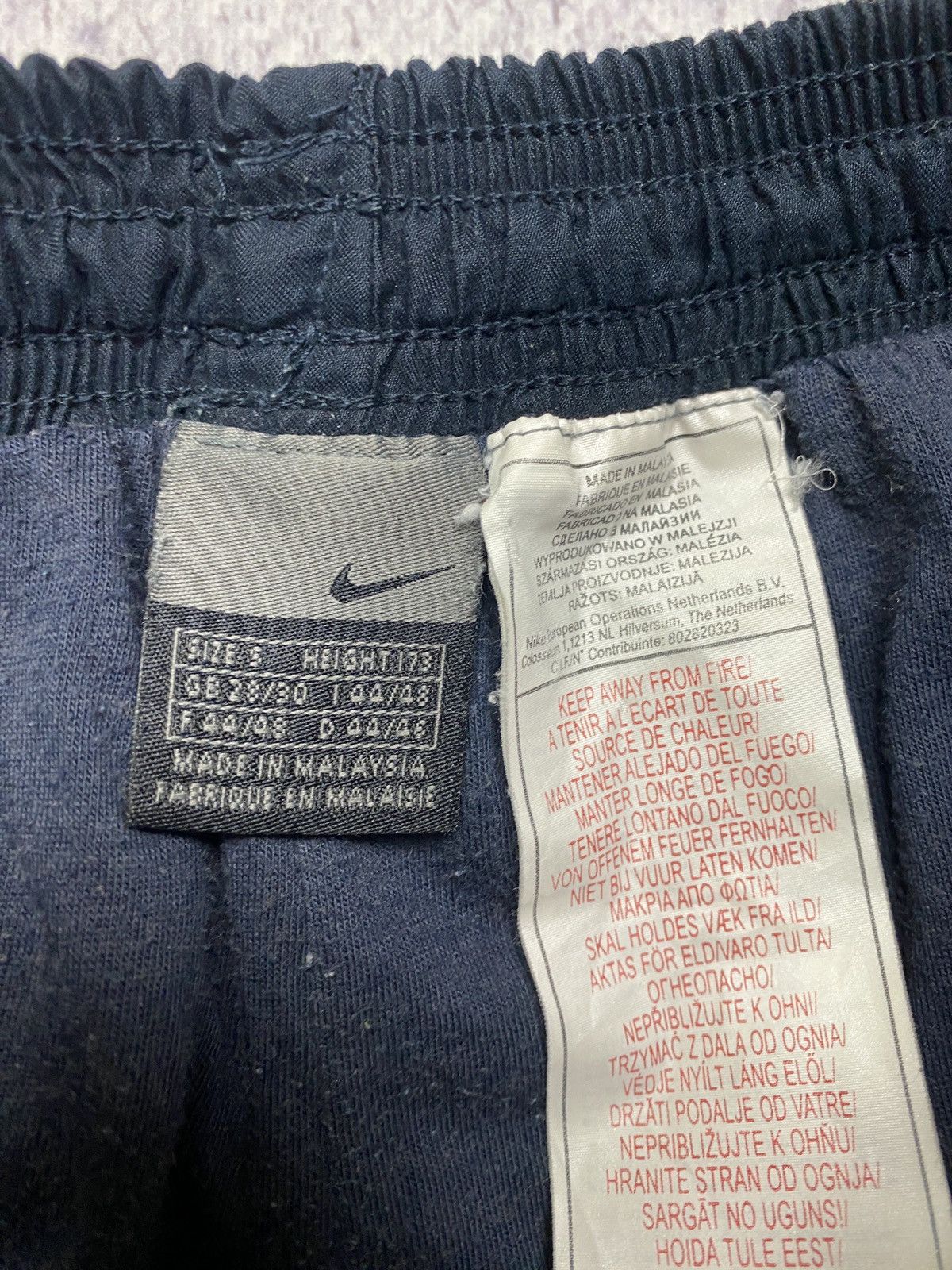 Nike Y2K Nike Vintage Nylon Track Pants Baggy Drill Mini Swoosh Size US 30 / EU 46 - 4 Thumbnail