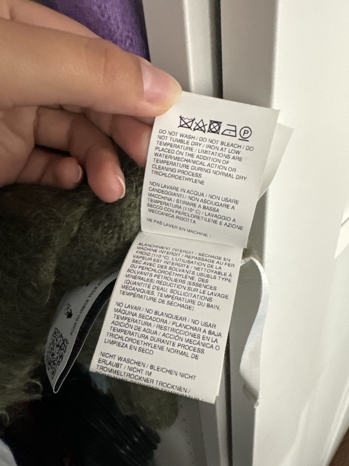Off-White Off-White Purple & Green Helvetica Sweater Size S / US 4 / IT 40 - 9 Thumbnail
