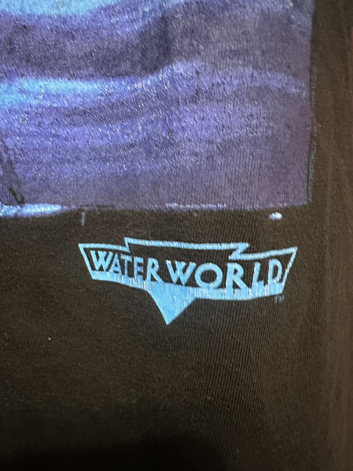 Vintage Vintage Water World Tshirt 90’s Movie Tee Streetwear Grail Size US XL / EU 56 / 4 - 5 Thumbnail