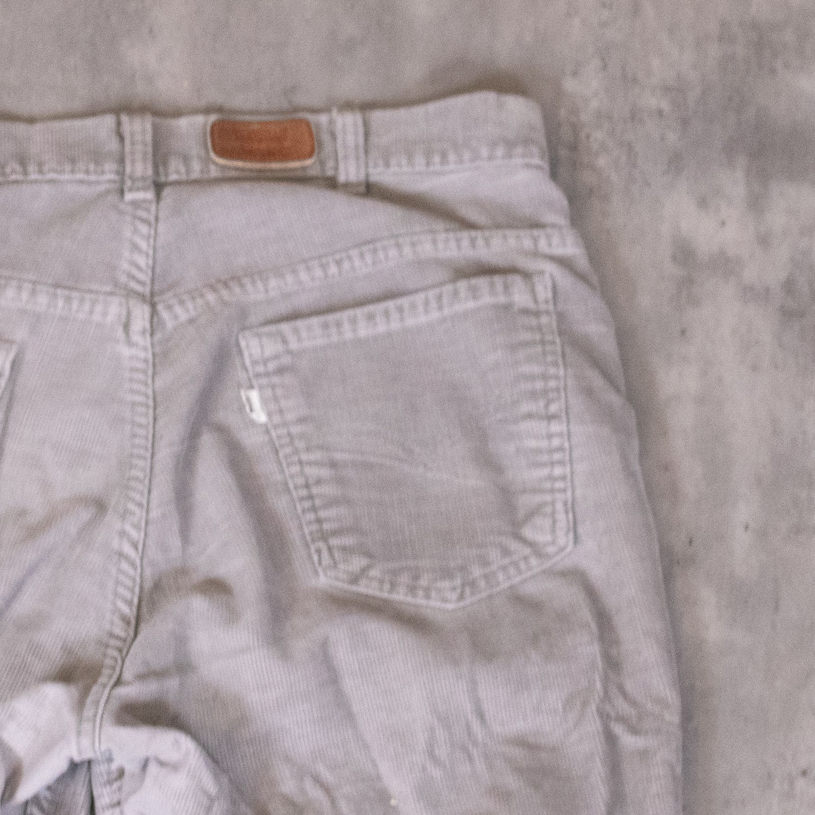 Levi's Vintage Clothing × Vintage Vintage 1990's Levis Baggy Fit Corduroy Grey Pant's Size US 34 / EU 50 - 17 Thumbnail