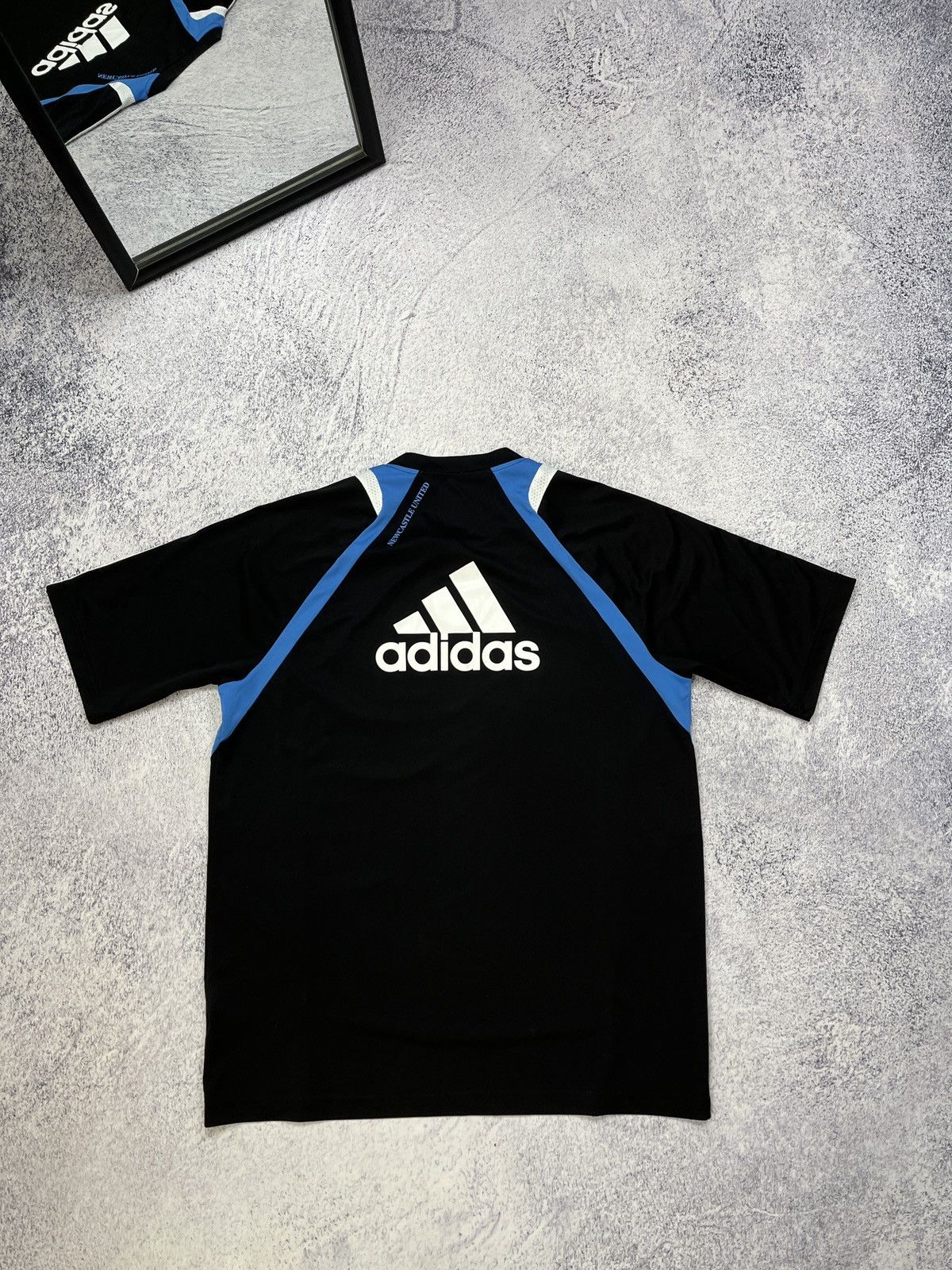 Adidas × Vintage Adidas Newcastle United 2009 Home Soccer Training Jersey Size US L / EU 52-54 / 3 - 8 Thumbnail
