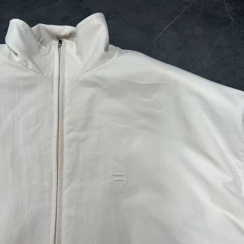 Balenciaga Balenciaga 22FW White Shoulder Pads Nylon Sports Jacket Size US M / EU 48-50 / 2 - 4 Thumbnail