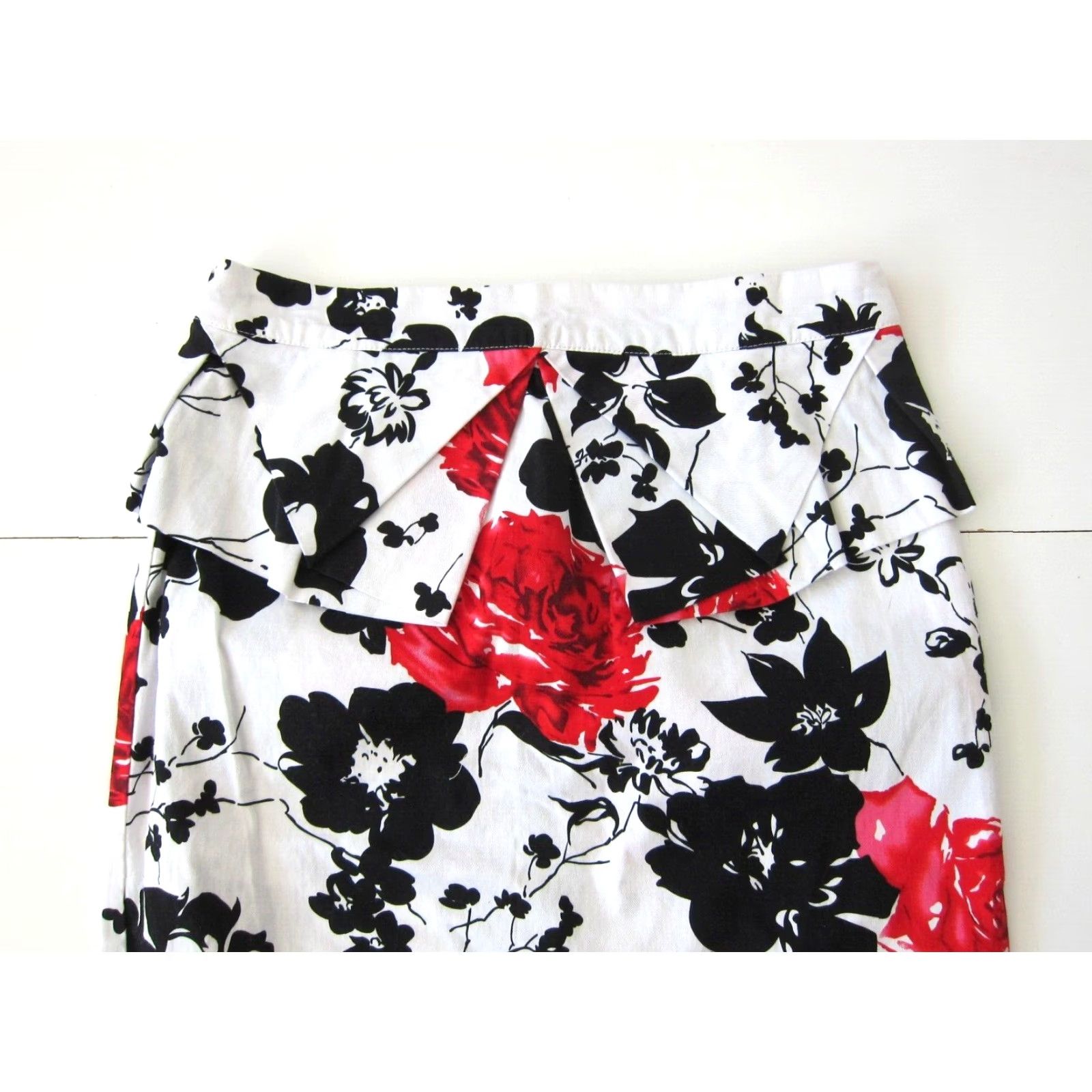 Vintage Grace Karin Skirt Pink Women S Pencil Knee Length Floral Cotton Stretch Rose White Black Size 28" / US 6 / IT 42 - 3 Thumbnail