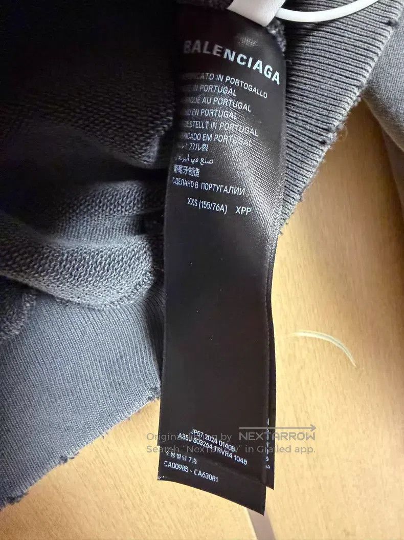 Balenciaga Balenciaga Qixi limited edition white graffiti zip-up hood Size US XXS / EU 40 - 5 Thumbnail