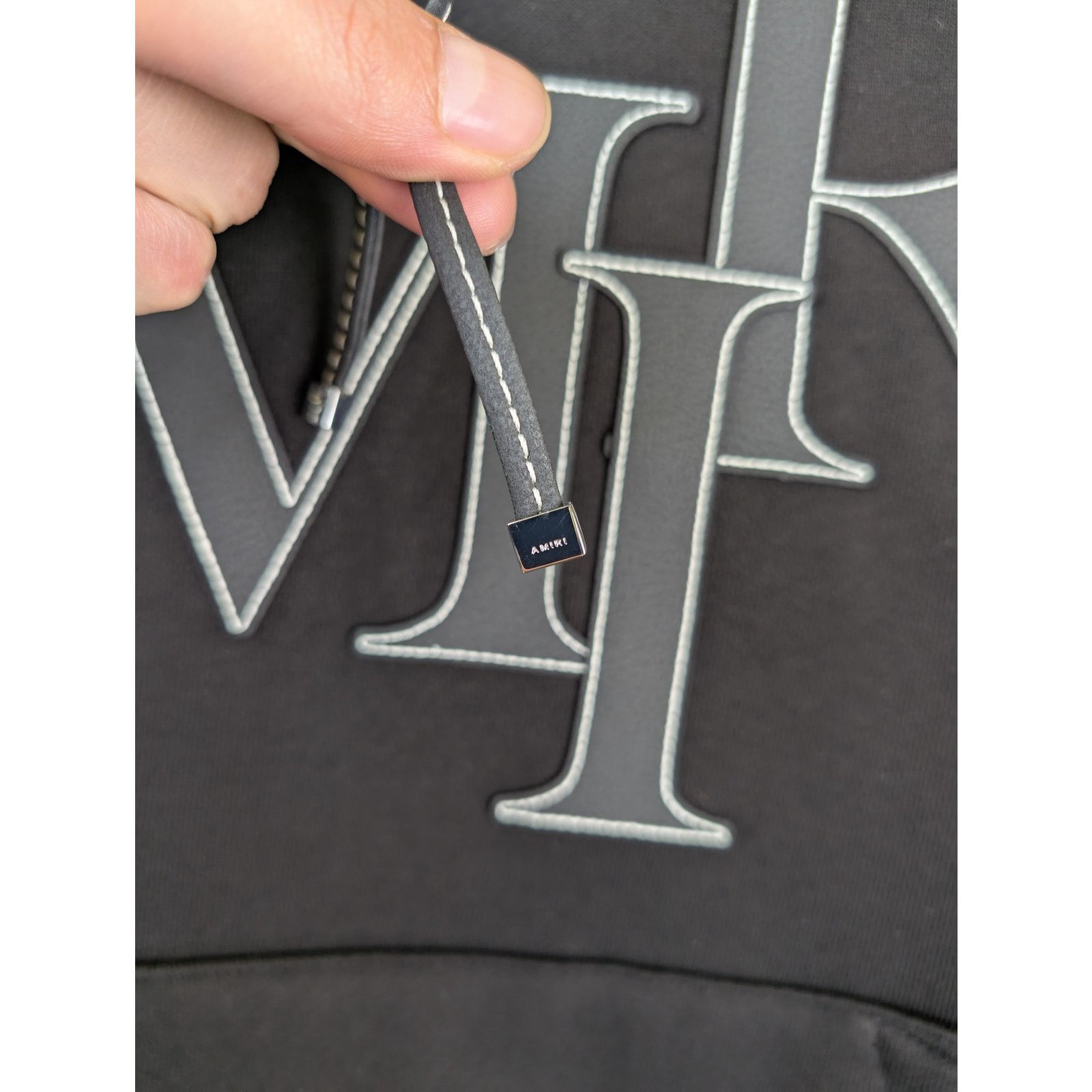 Amiri o1rshd1 Q:2 / Applique Logo Hoodie in Black Size US M / EU 48-50 / 2 - 9 Thumbnail