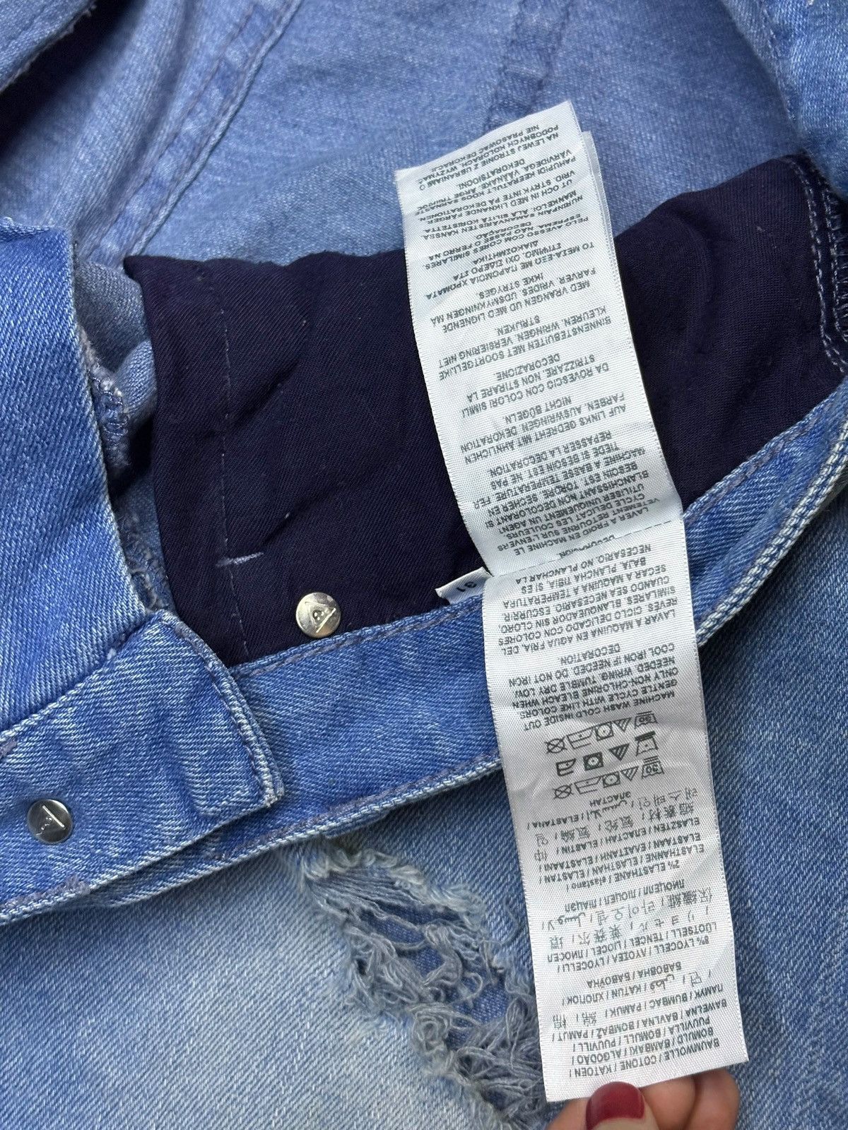Guess × Vintage Vintage Guess Blue Wash Distressed Ripped Slim Tapered Jeans Size US 33 - 11 Thumbnail