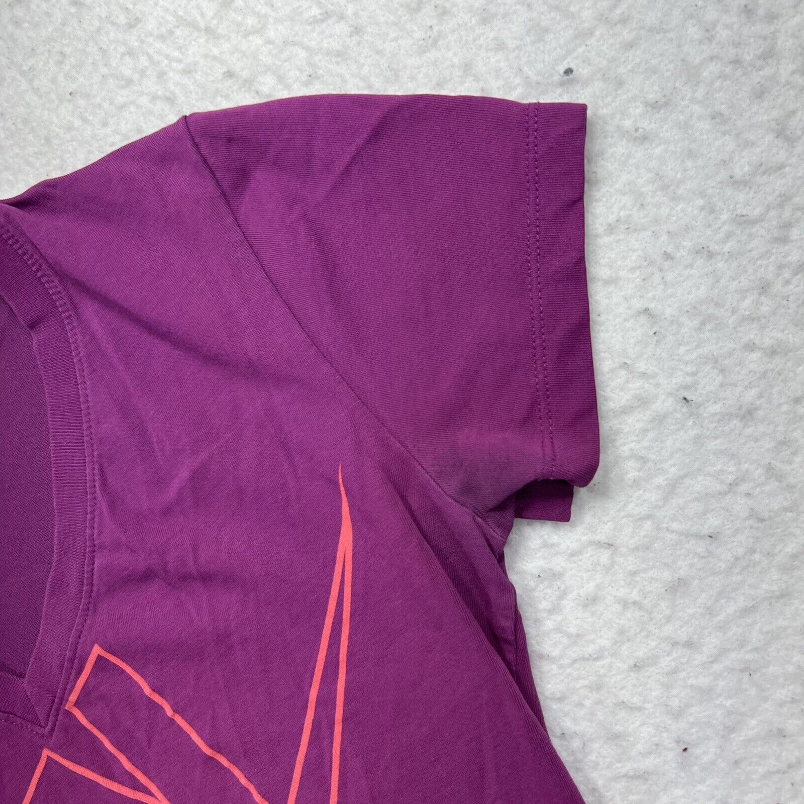 Nike Nike Dri Fit Short Sleeve Run Graphic T Shirt Athleisure Size S / US 4 / IT 40 - 3 Thumbnail
