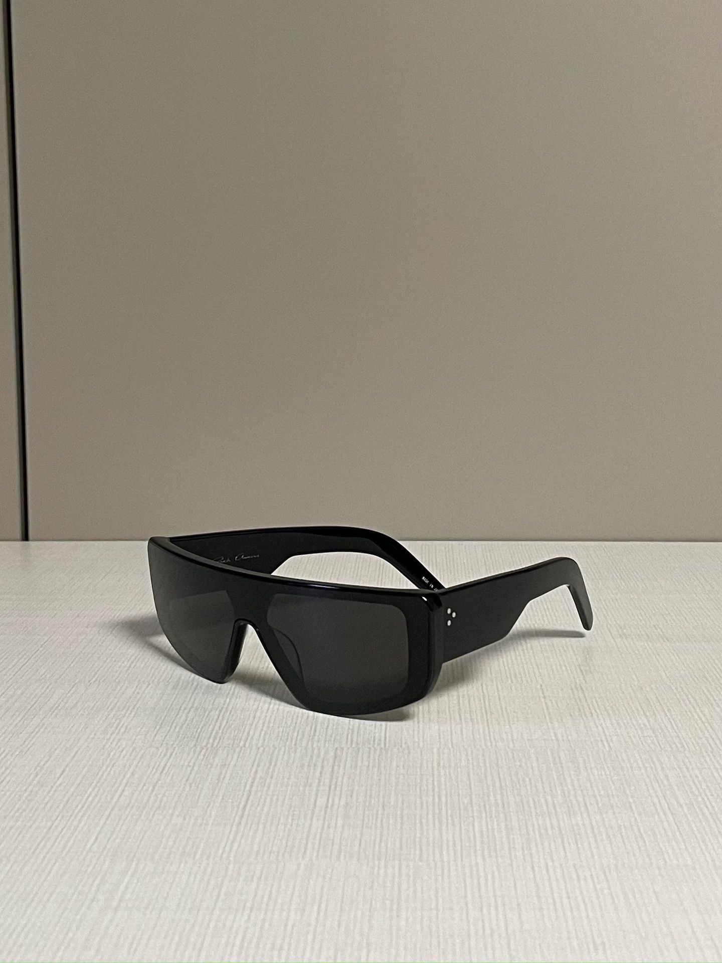 Rick Owens Rick Owens New One Size Sunglasses Size ONE SIZE - 2 Thumbnail