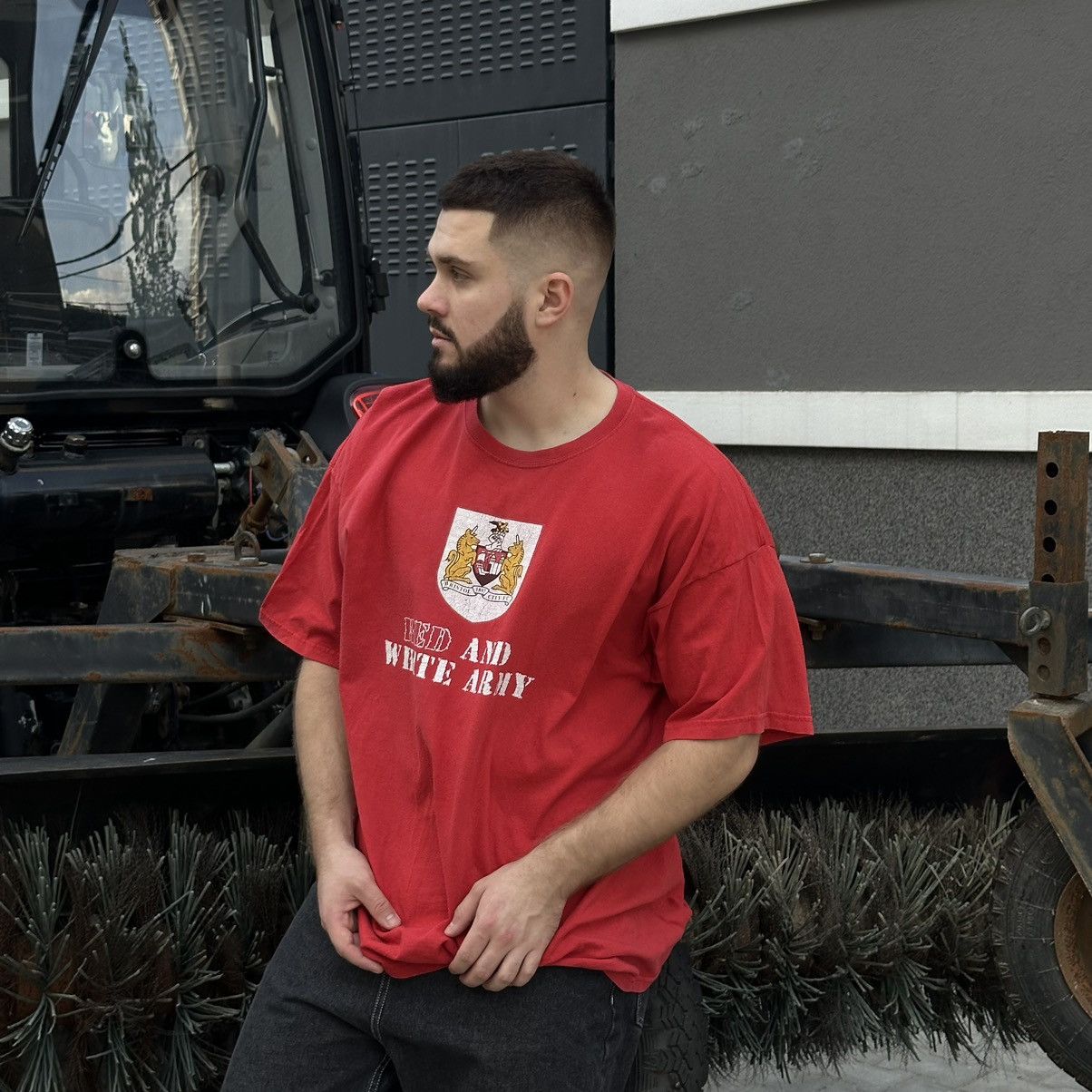 Japanese Brand × Vintage Vintage Bristol City FC T-shirts Red and White Army Y2K 00s Size US XXL / EU 58 / 5 - 1 Thumbnail