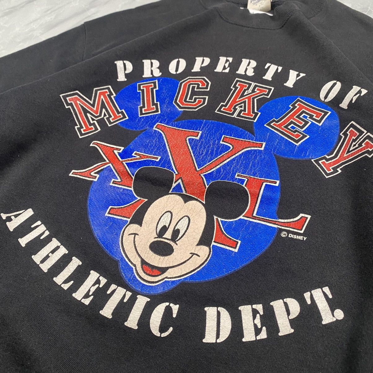Velva Sheen Vintage 90s Mickey Mouse College Crewneck Size US M / EU 48-50 / 2 - 3 Thumbnail